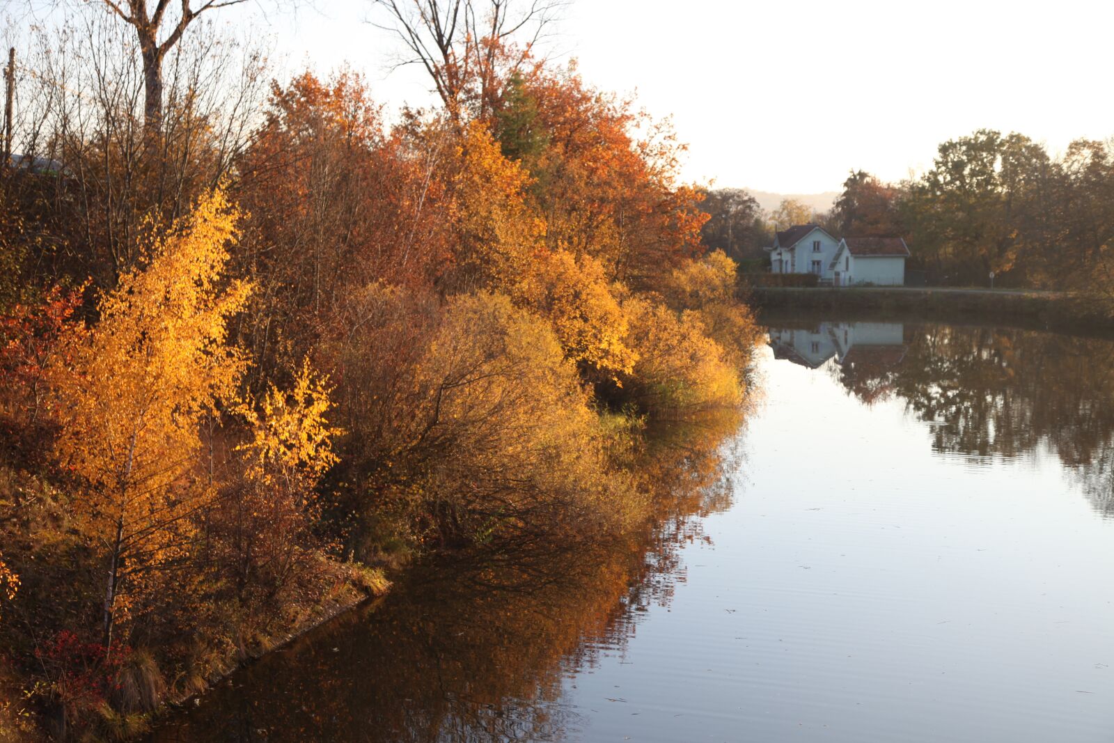 Canon EOS 5D Mark II sample photo. Fall, channel, orange photography