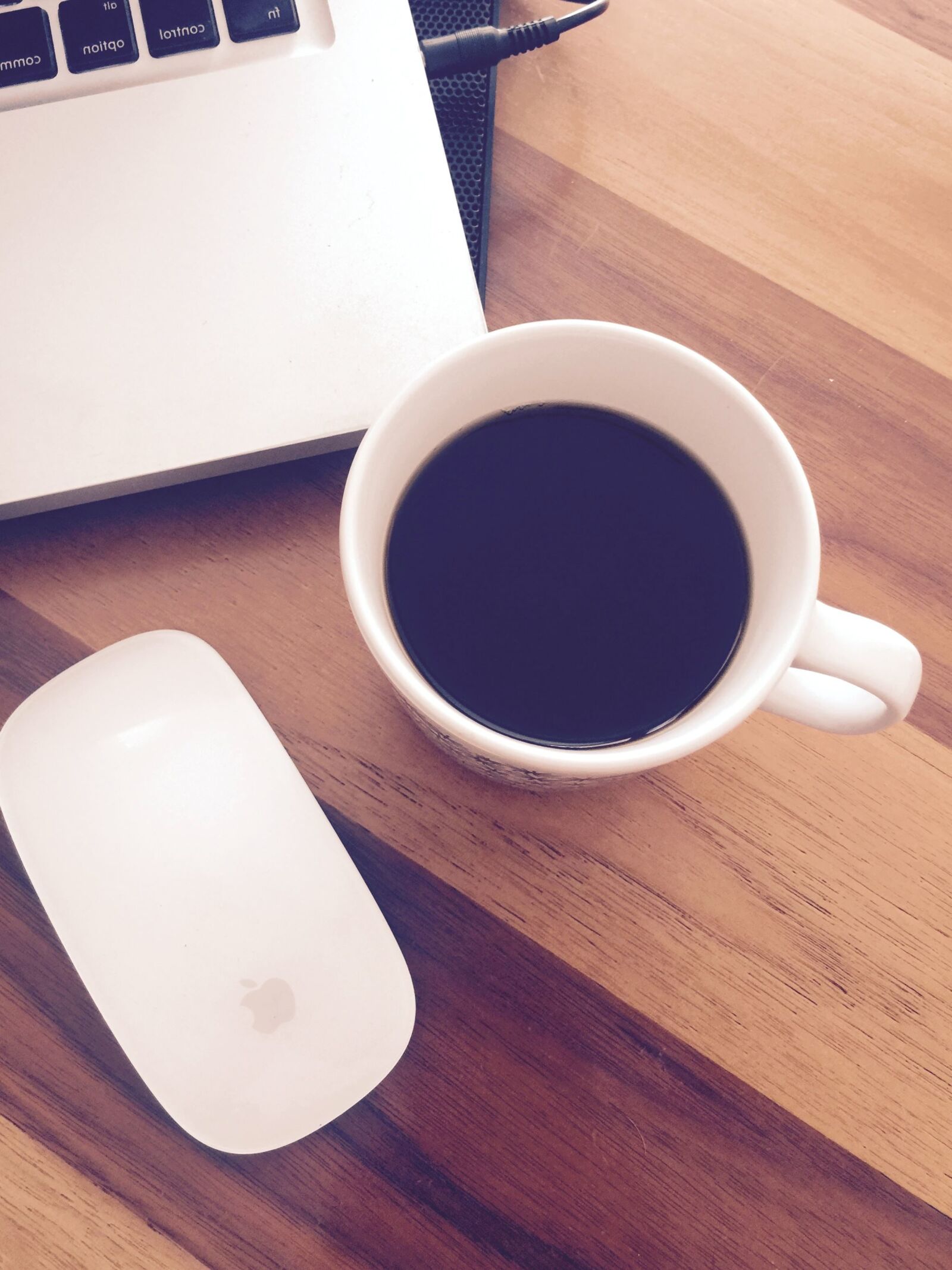 iPhone 6 Plus back camera 4.15mm f/2.2 sample photo. Coffee mug, office, coffee photography