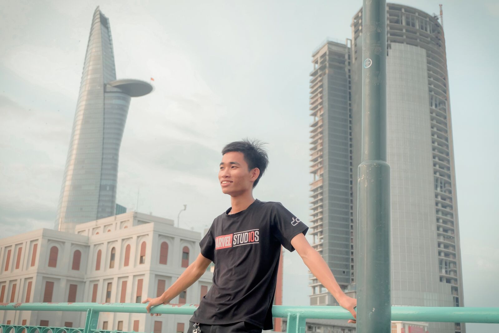Fujifilm X-A2 + Fujifilm XC 16-50mm F3.5-5.6 OIS II sample photo. Saigon, vietnam, bitexco photography