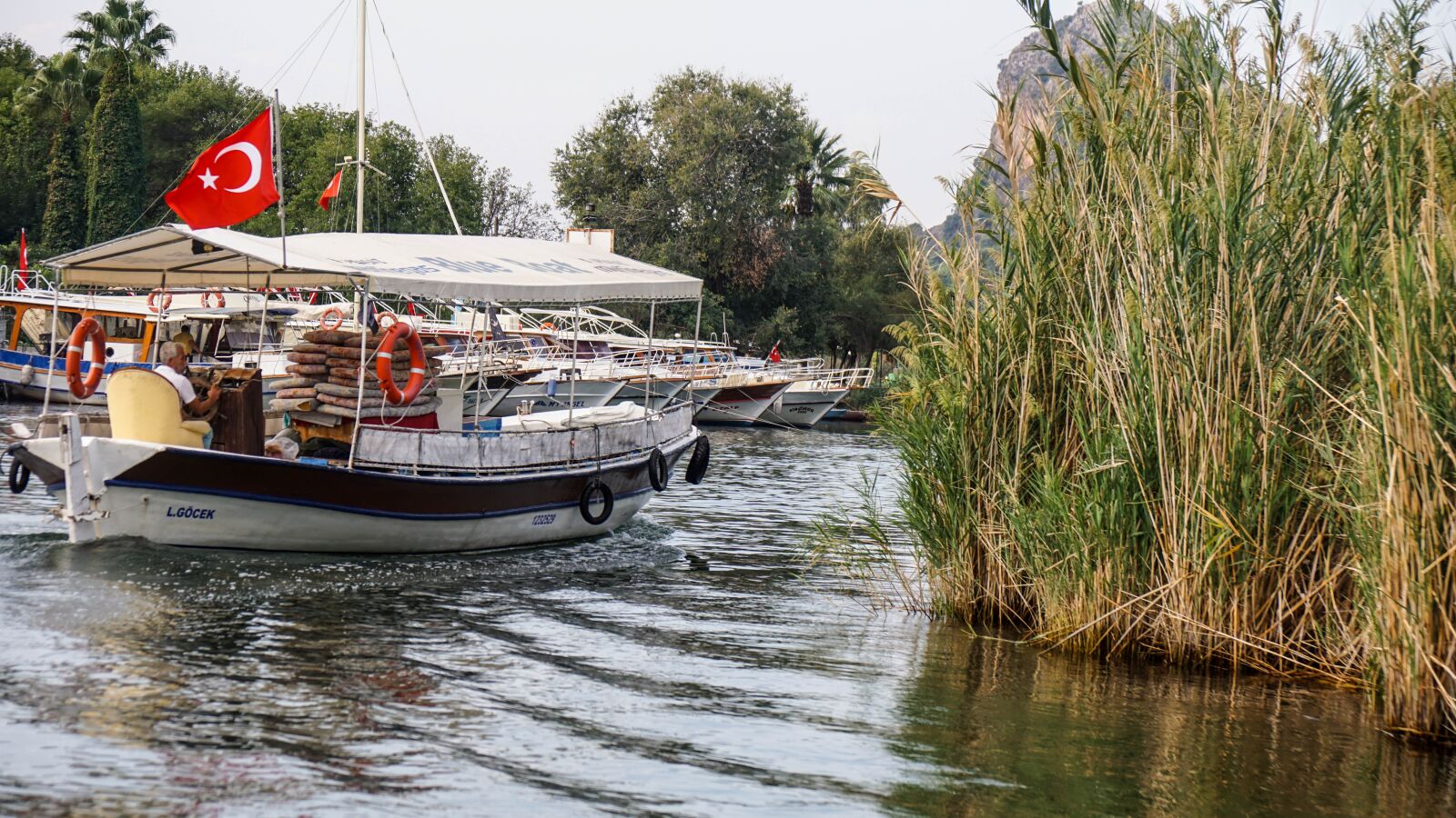 Sony a6000 + Sony Vario-Tessar T* E 16-70mm F4 ZA OSS sample photo. Boat, ship, water photography