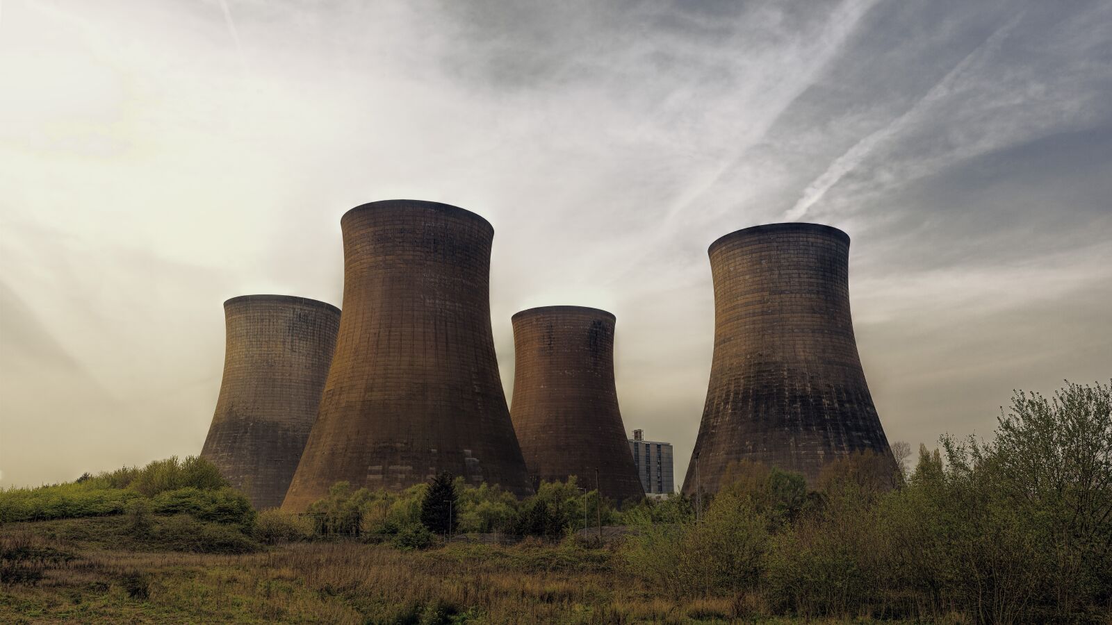 DT 17-40mm F4 SAM sample photo. Cooling towers, industry, cold photography