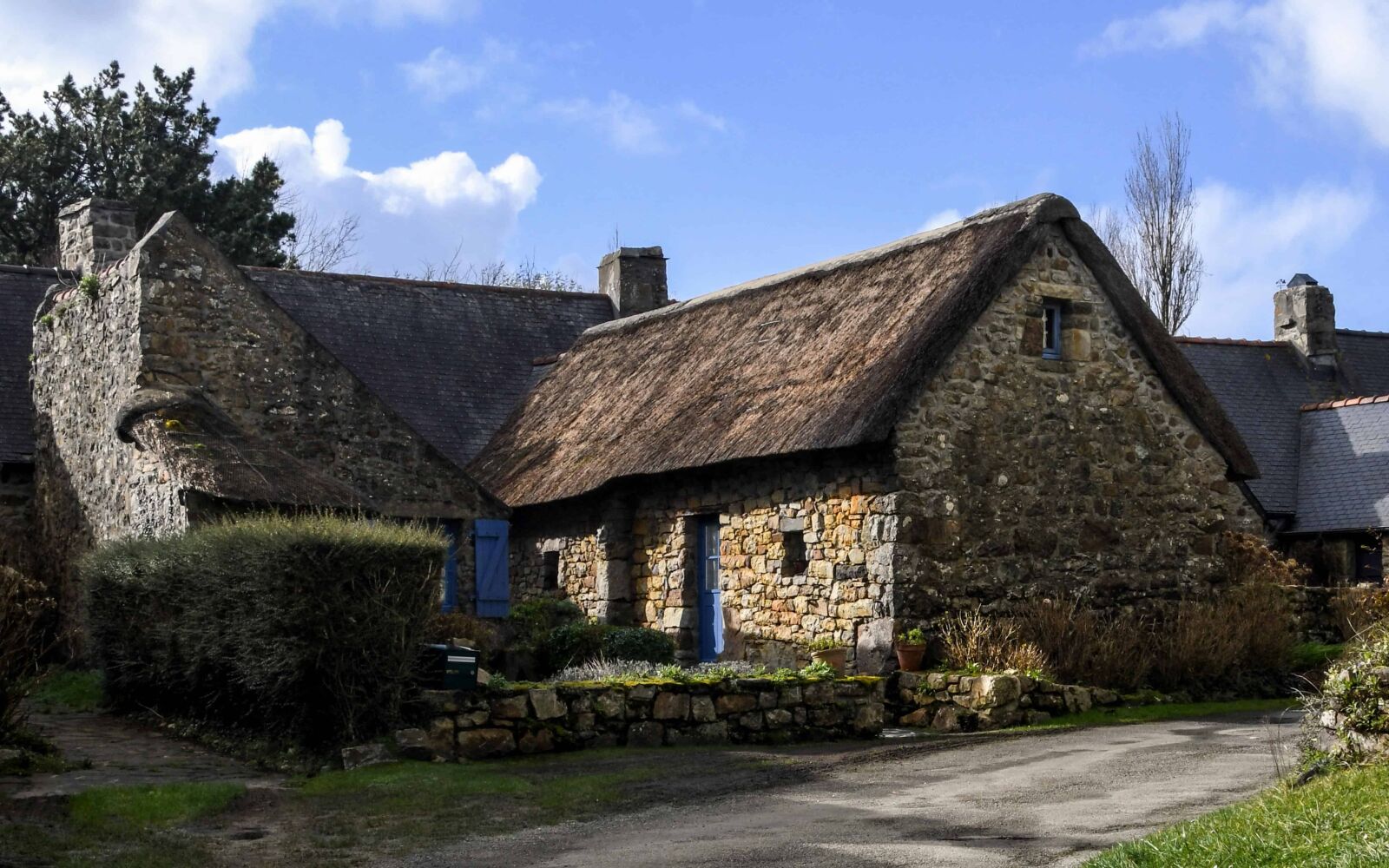 Nikon D500 sample photo. Home, house, village, architecture photography
