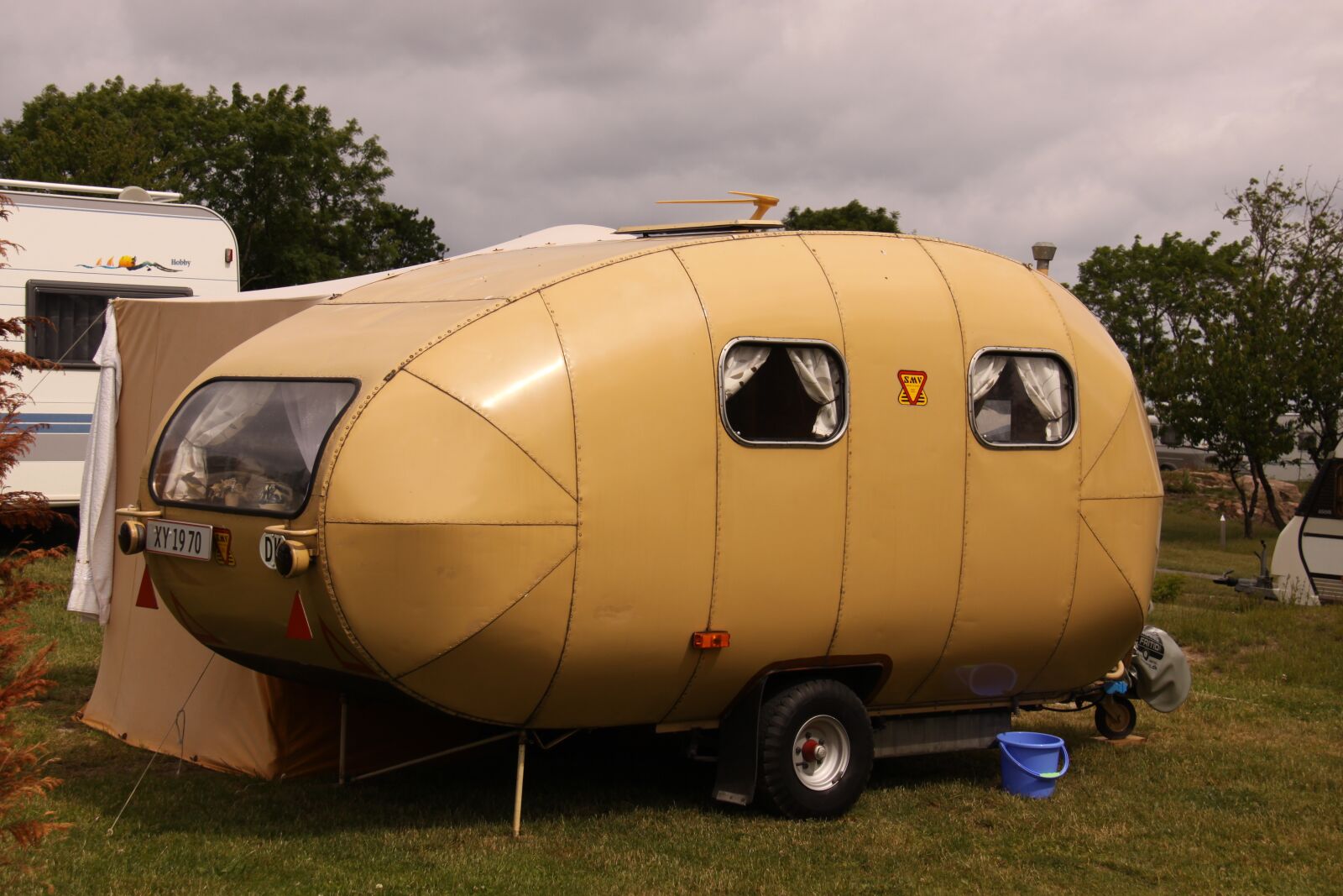 Canon EOS 50D sample photo. Camping, wagon, holiday photography