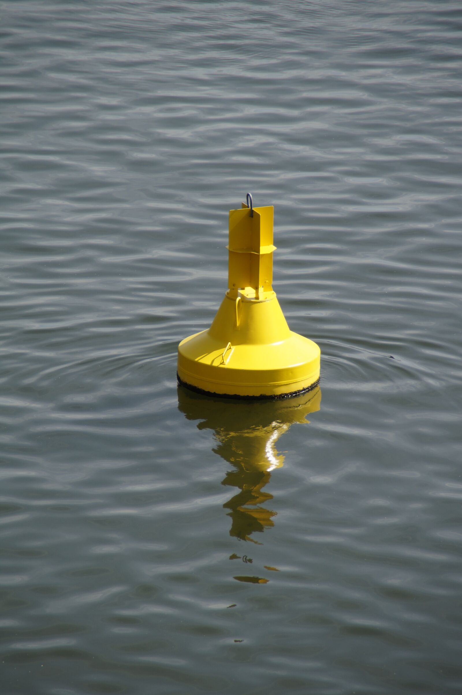 Sony SLT-A58 sample photo. Waters, reflection, boje photography
