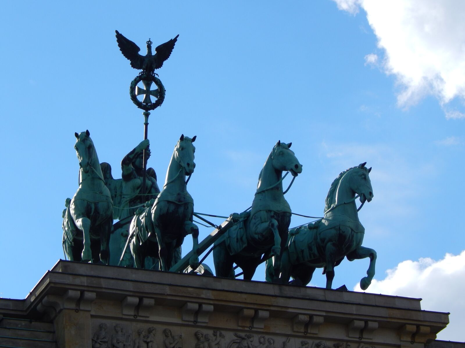 Nikon Coolpix L820 sample photo. Berlin, brandenburg gate, quadriga photography