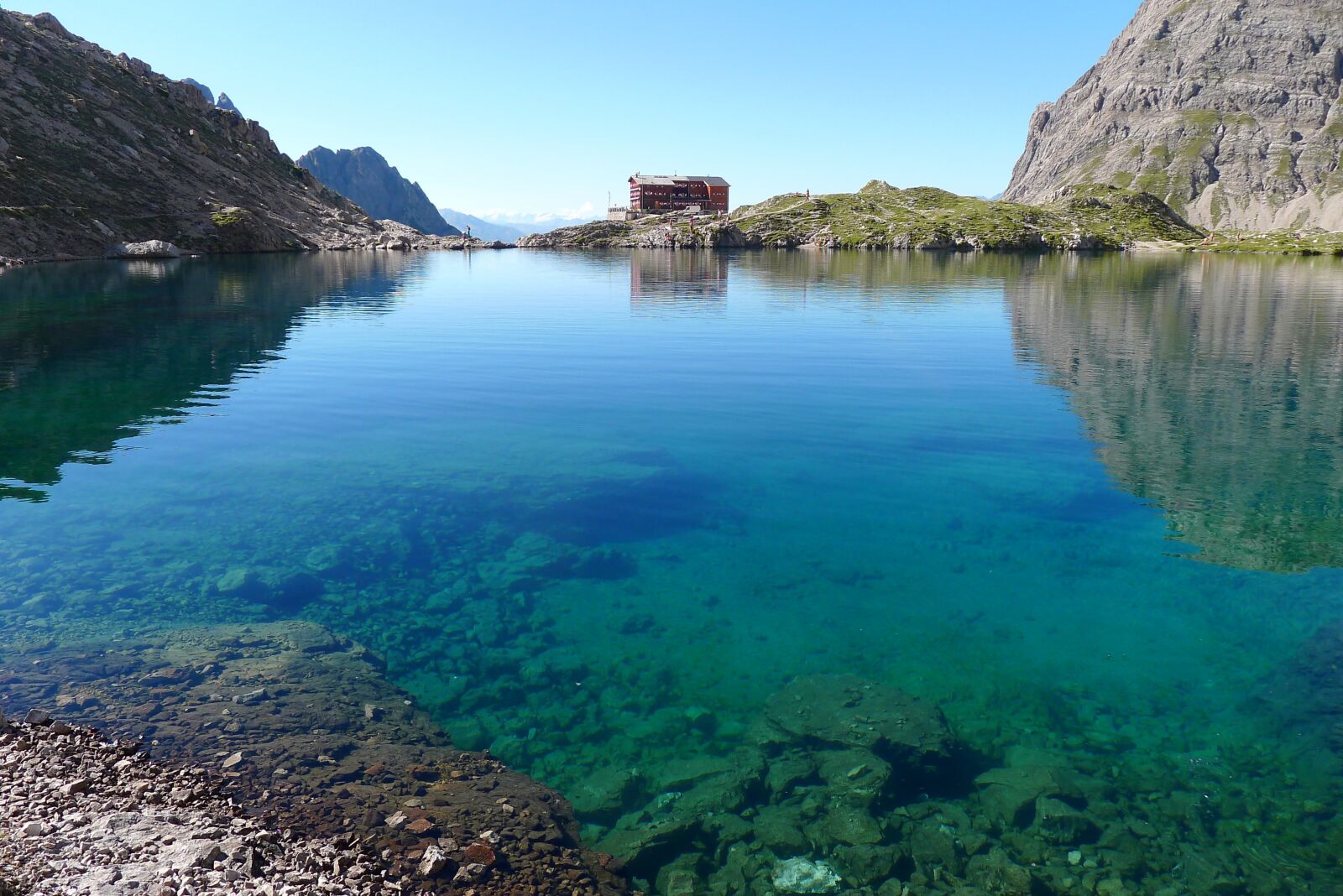 Panasonic Lumix DMC-LX5 sample photo. Mountains, bergsee, landscape photography