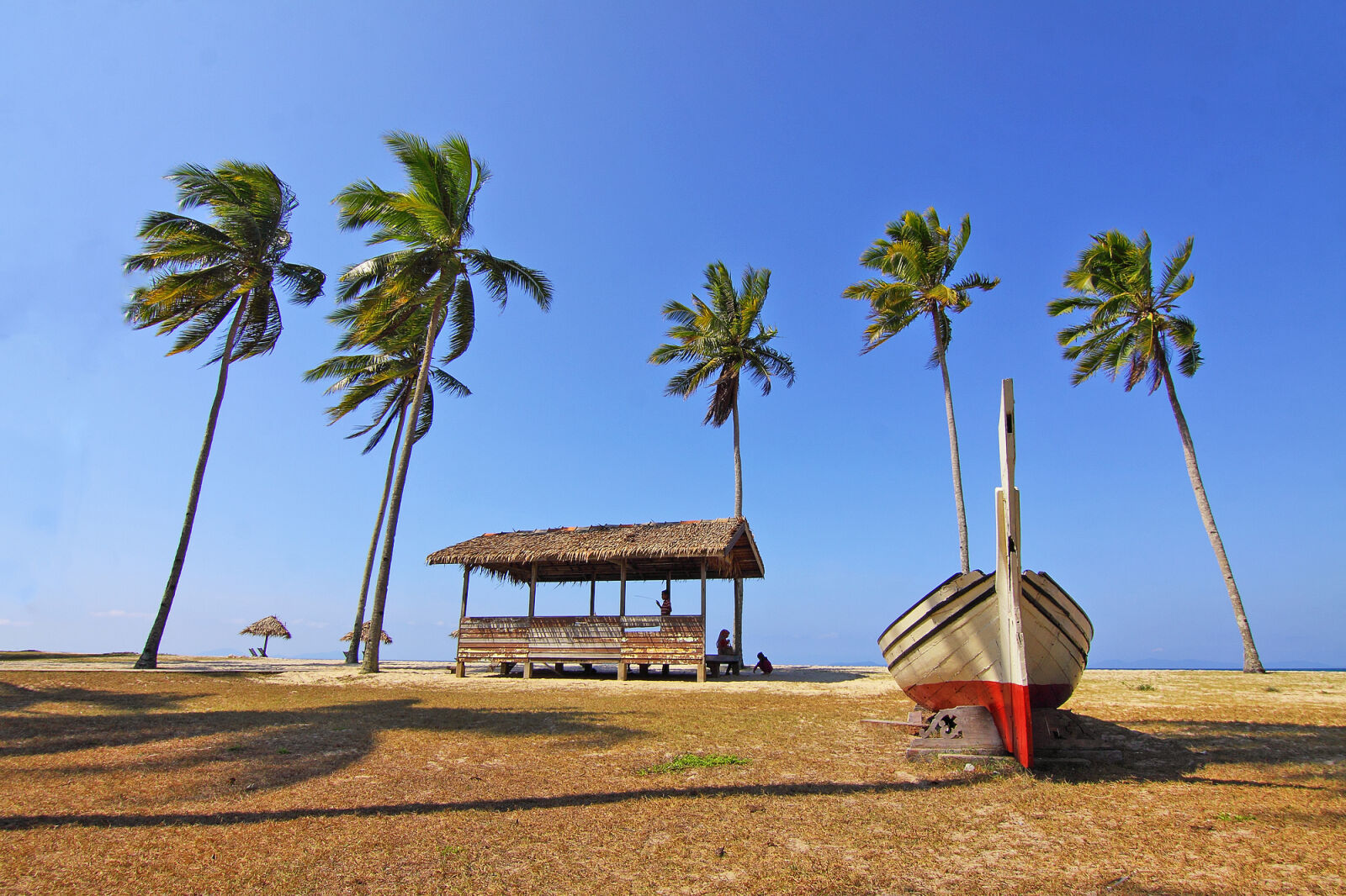 Canon EOS 50D sample photo. Beach, beach, chairs, blue photography