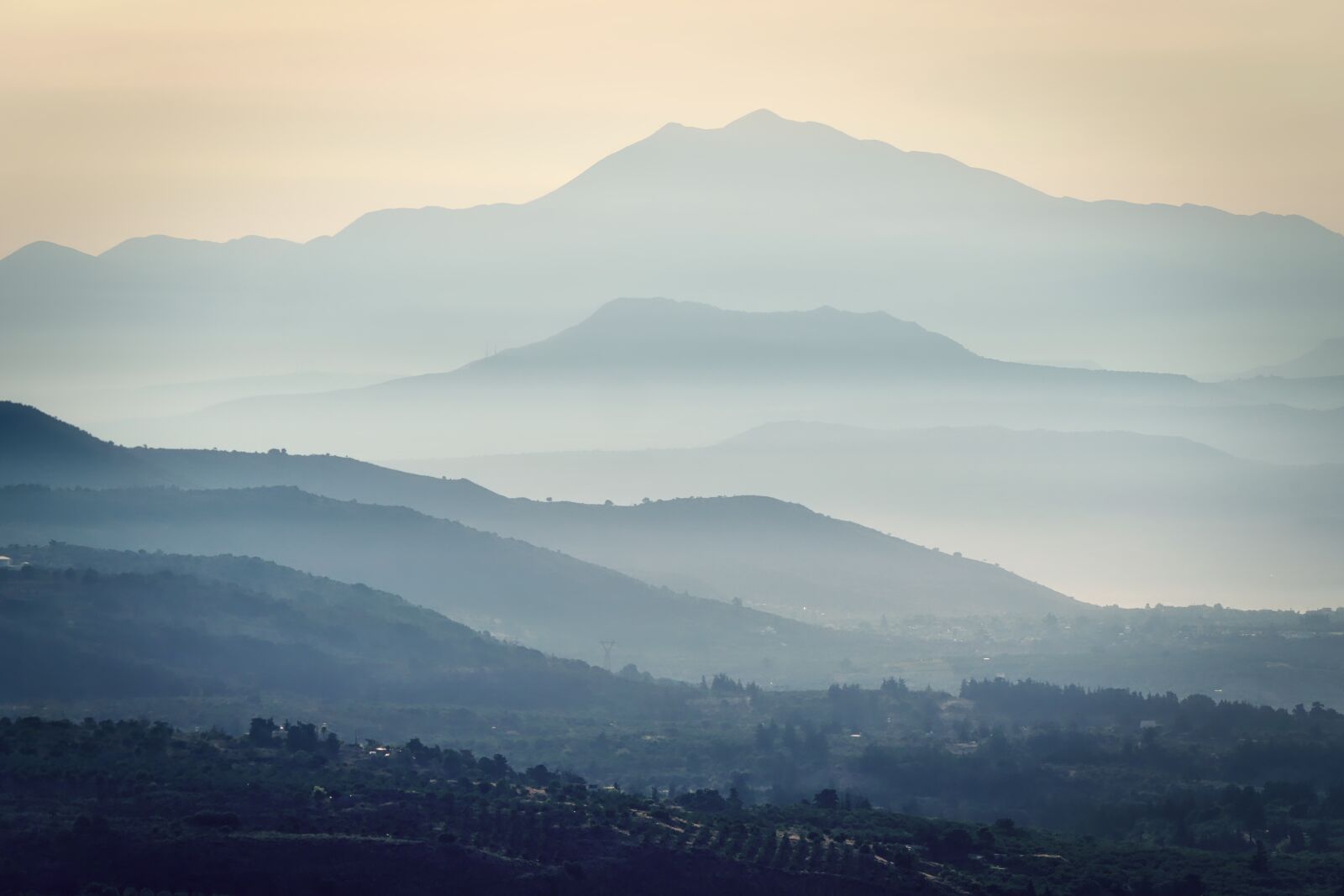 Panasonic Lumix DMC-GX8 sample photo. Crete, fog, mountains photography