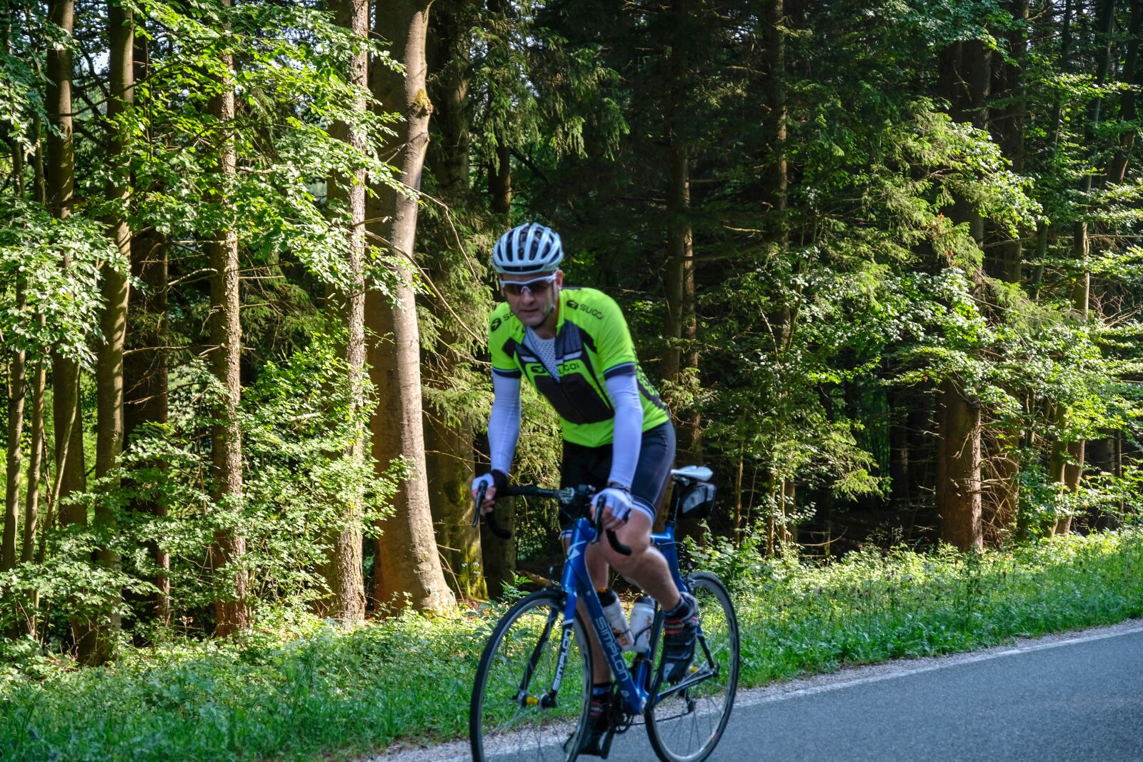 Fujifilm X-T2 sample photo. Road cycling, road bike photography