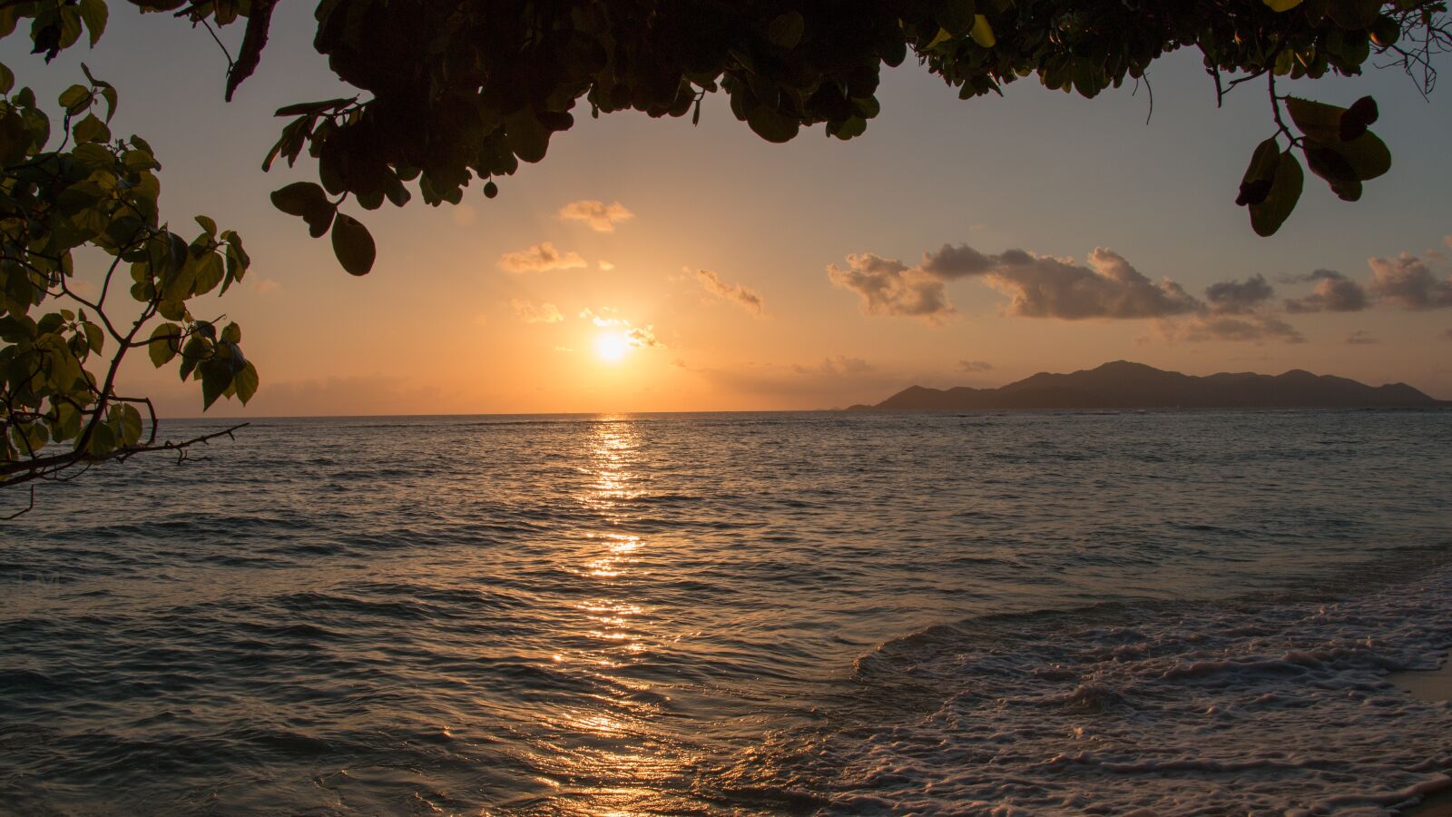 Canon EOS 70D sample photo. Seychelles, la digue, sunset photography