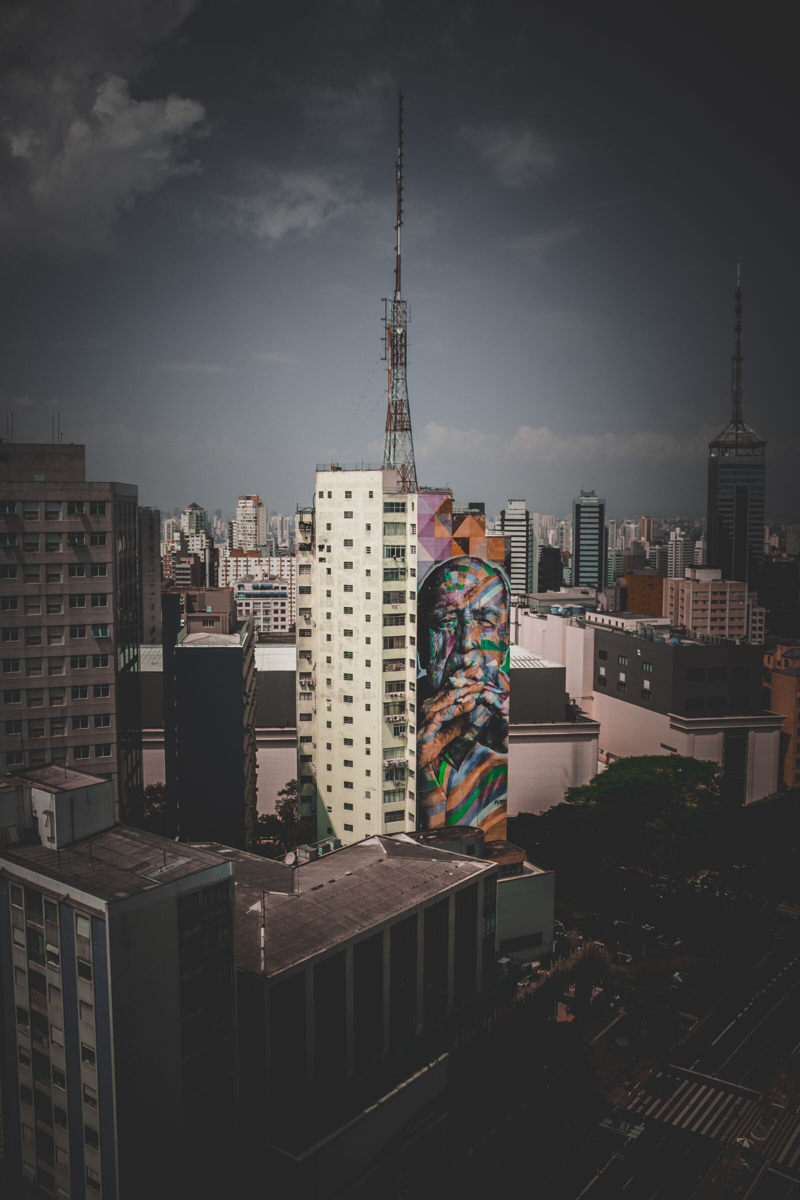 Canon EOS 1200D (EOS Rebel T5 / EOS Kiss X70 / EOS Hi) sample photo. Sao paulo, city, urban photography