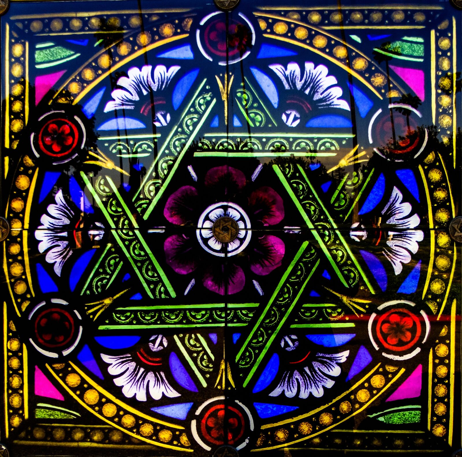 Sony Cyber-shot DSC-HX50V sample photo. Vitrage, stained glass, church photography