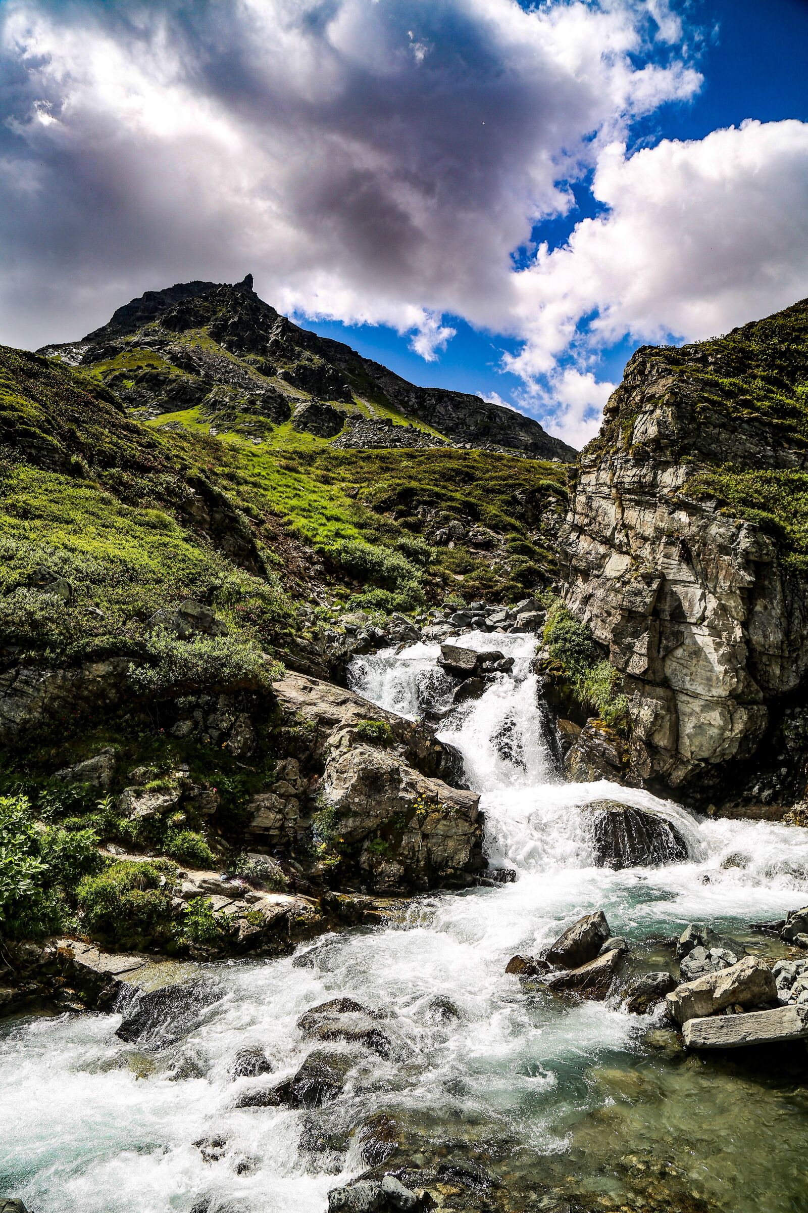 Canon EF 24-105mm F4L IS USM sample photo. Mountain, sky, water photography