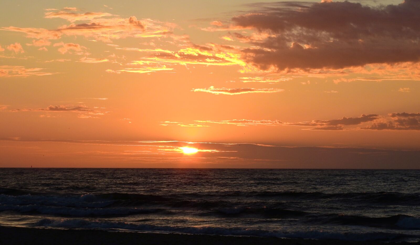 Nikon Coolpix P900 sample photo. The baltic sea, sunset photography
