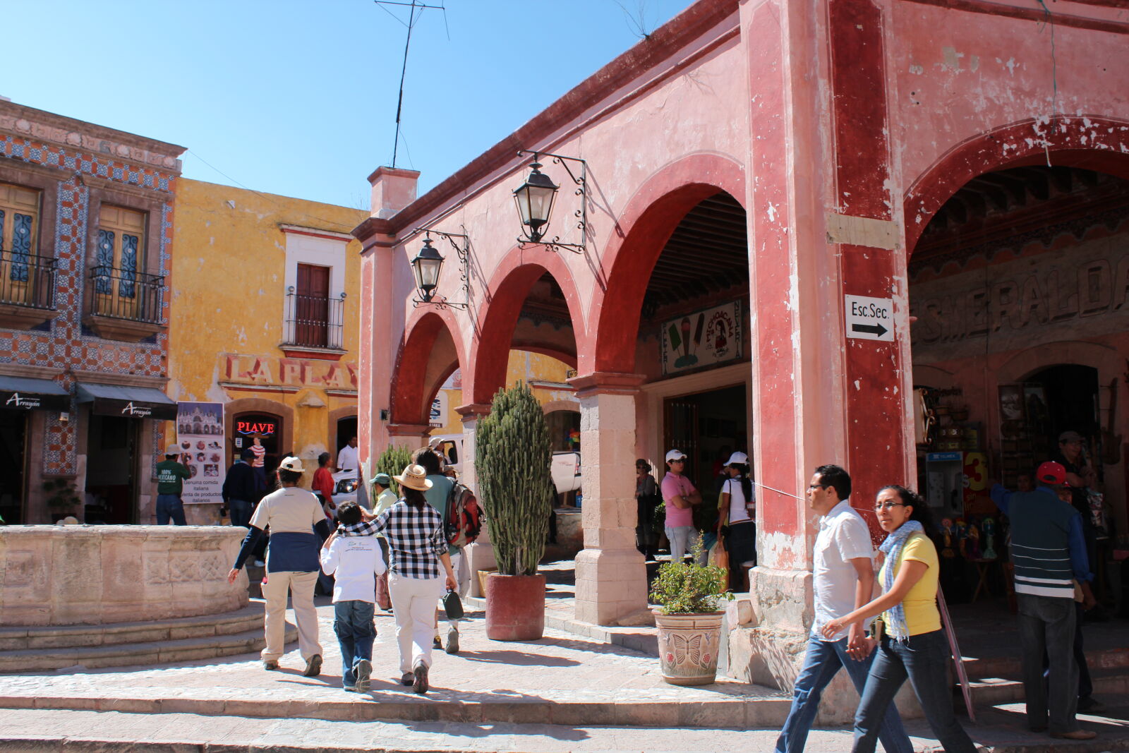 Canon EOS 600D (Rebel EOS T3i / EOS Kiss X5) sample photo. Mexican, town, mexico, queretaro photography