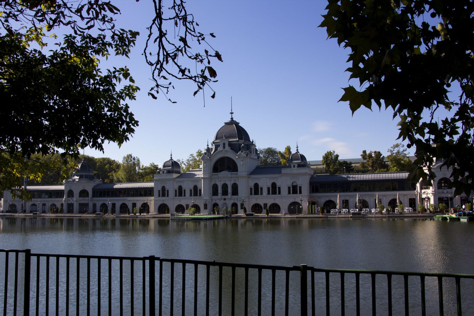Canon EOS 60D sample photo. Hungary, building, architecture photography