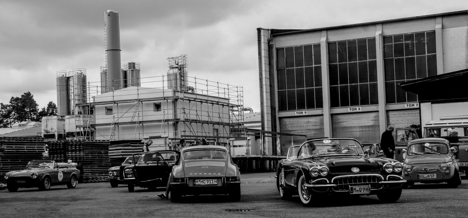 Sony SLT-A55 (SLT-A55V) sample photo. Oldtimer, industry, chimney photography
