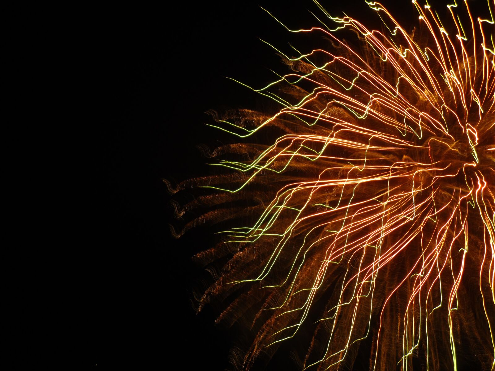 Canon PowerShot ELPH 150 IS (IXUS 155 / IXY 140) sample photo. Fireworks, july, celebration photography