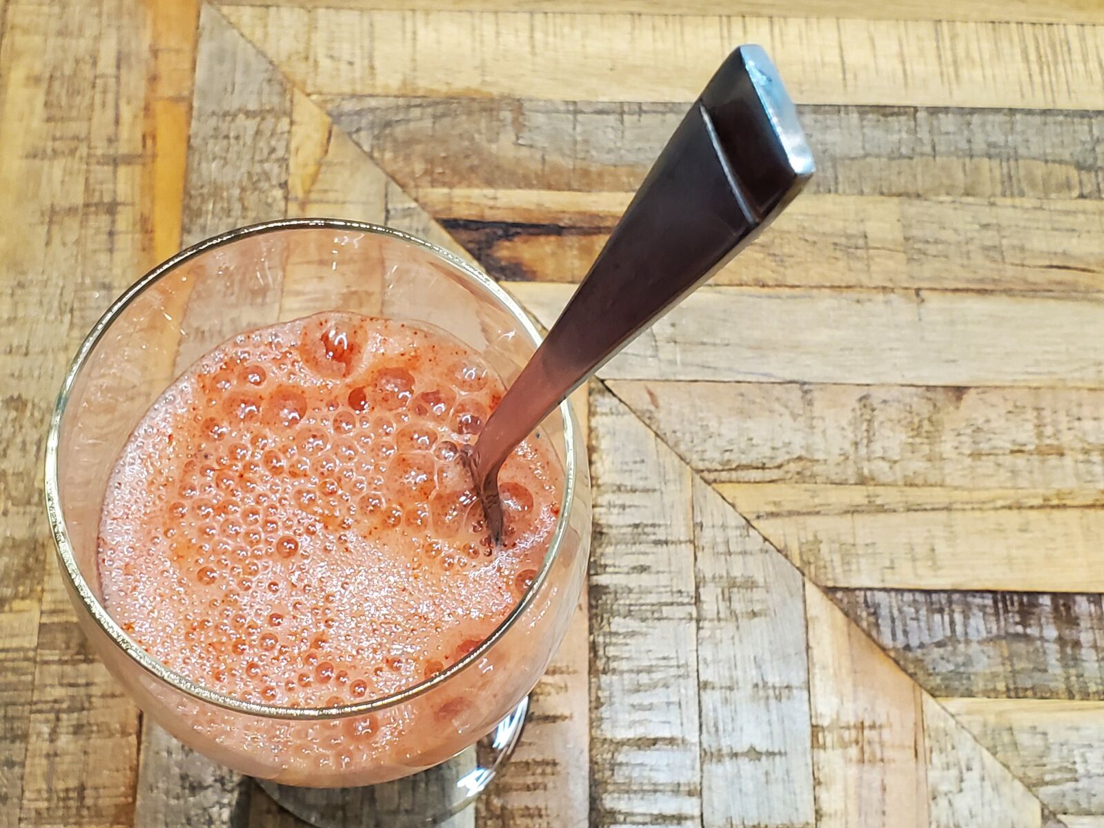 Samsung Galaxy S10+ sample photo. Powder, spoon, table photography