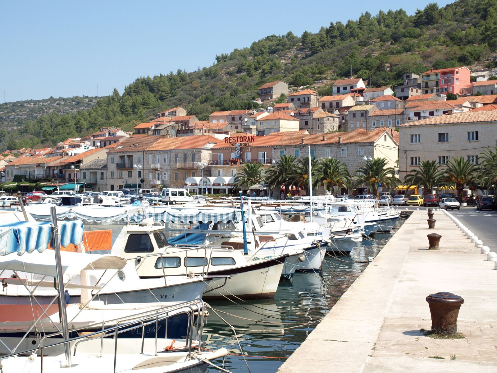 Olympus E-510 (EVOLT E-510) sample photo. Vela luka, croatia, holiday photography