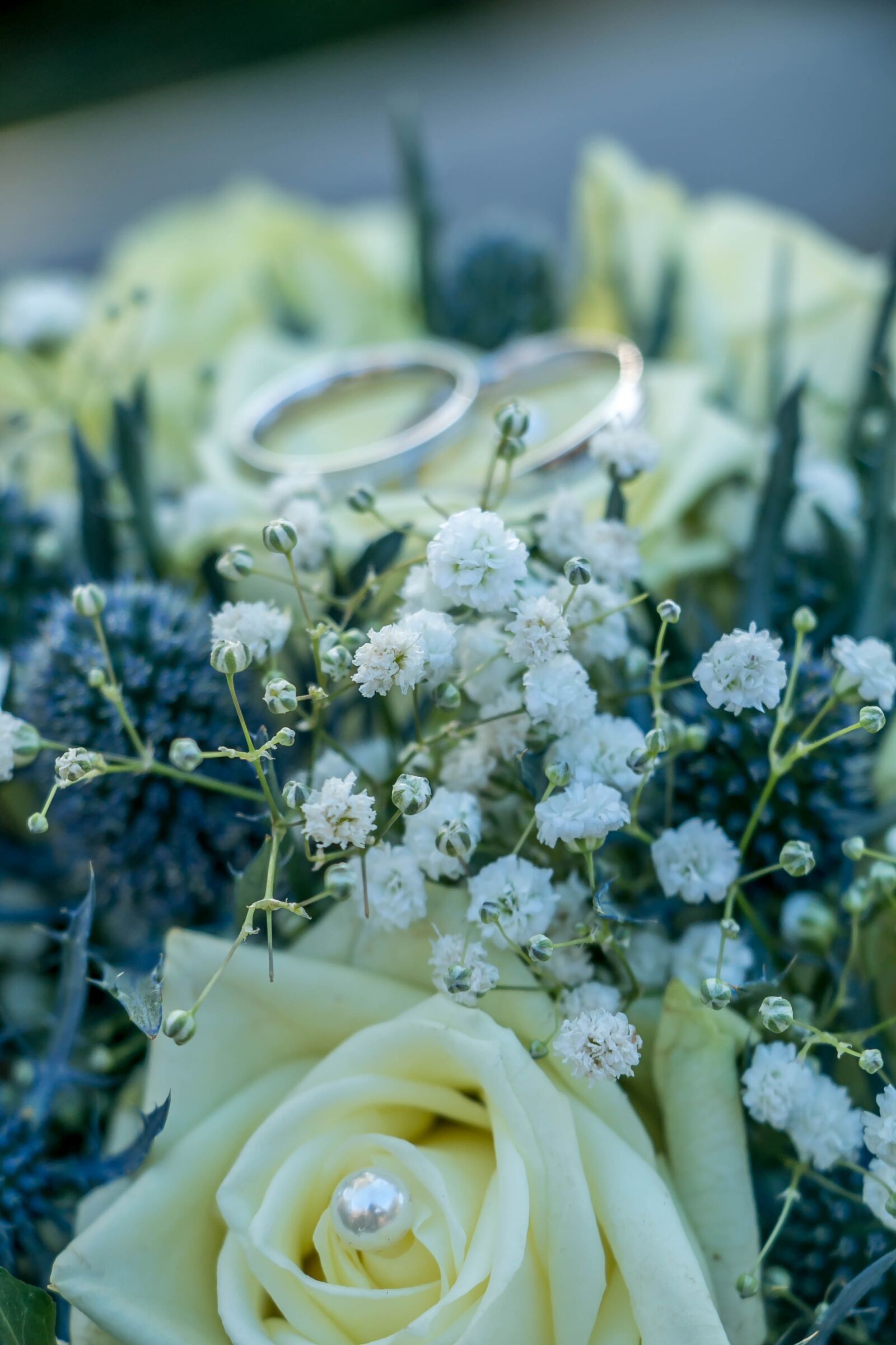 Canon EOS 70D sample photo. Bouquet, rings, wedding photography