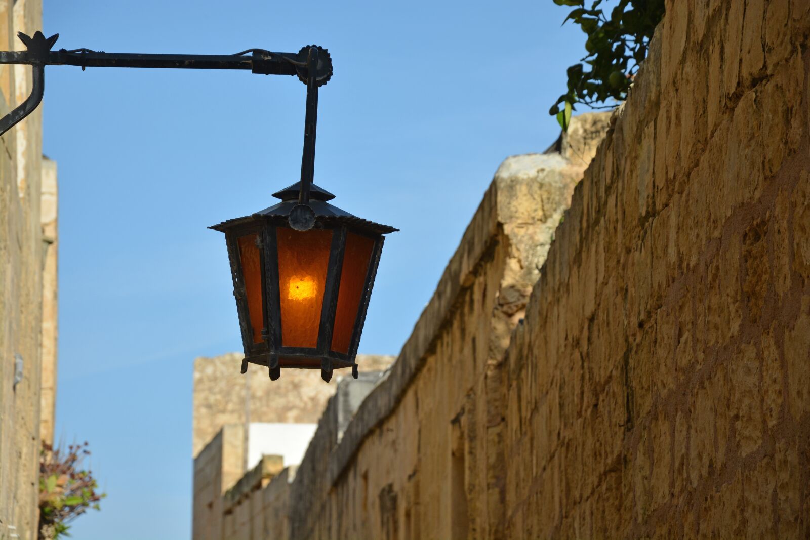 Nikon D5200 sample photo. Lamp, light, old photography