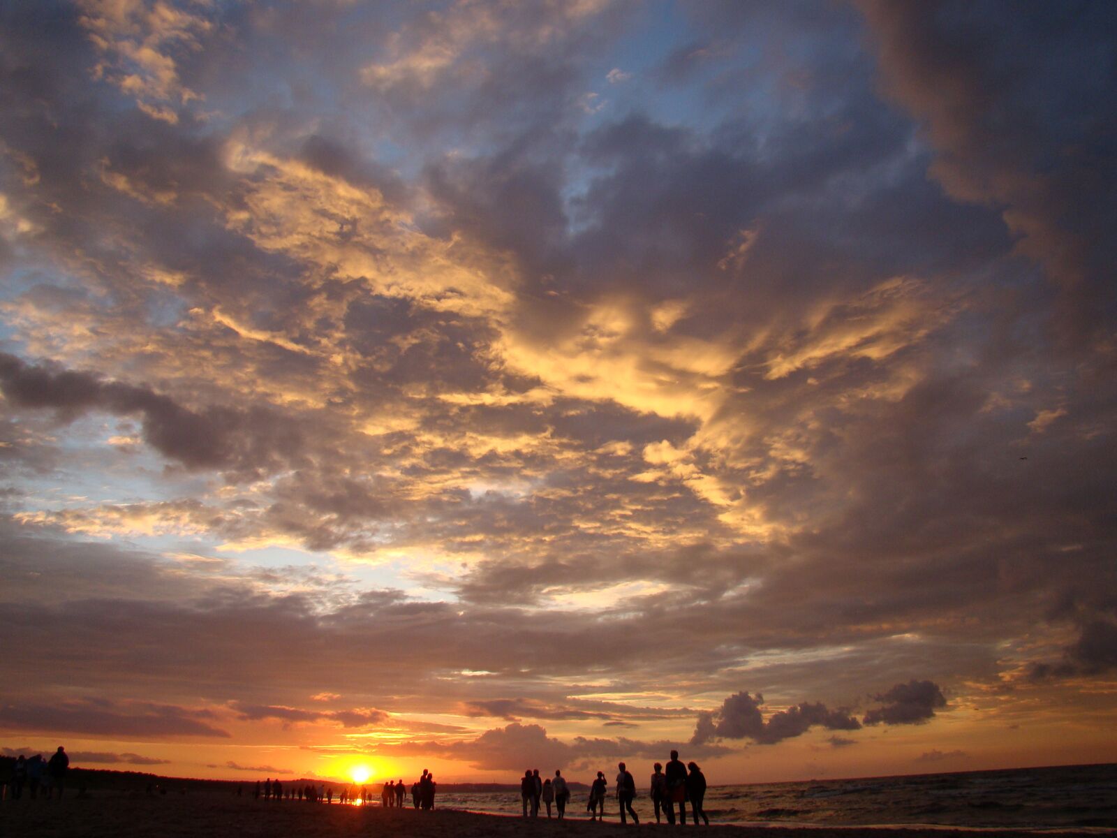 Sony Cyber-shot DSC-H50 sample photo. Sea, clouds, sunset photography