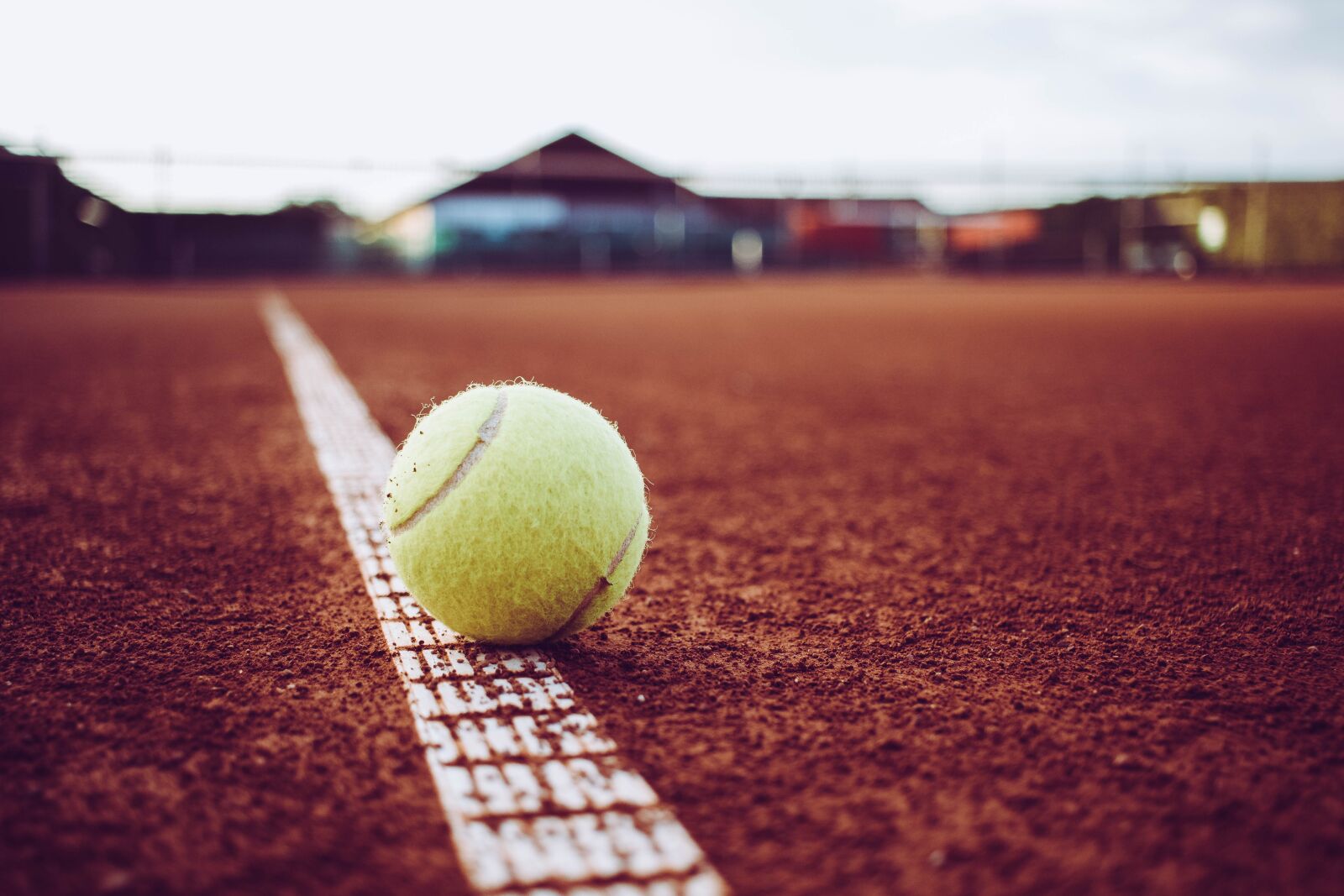 Canon EOS 7D Mark II sample photo. Tennis, sand, sport photography