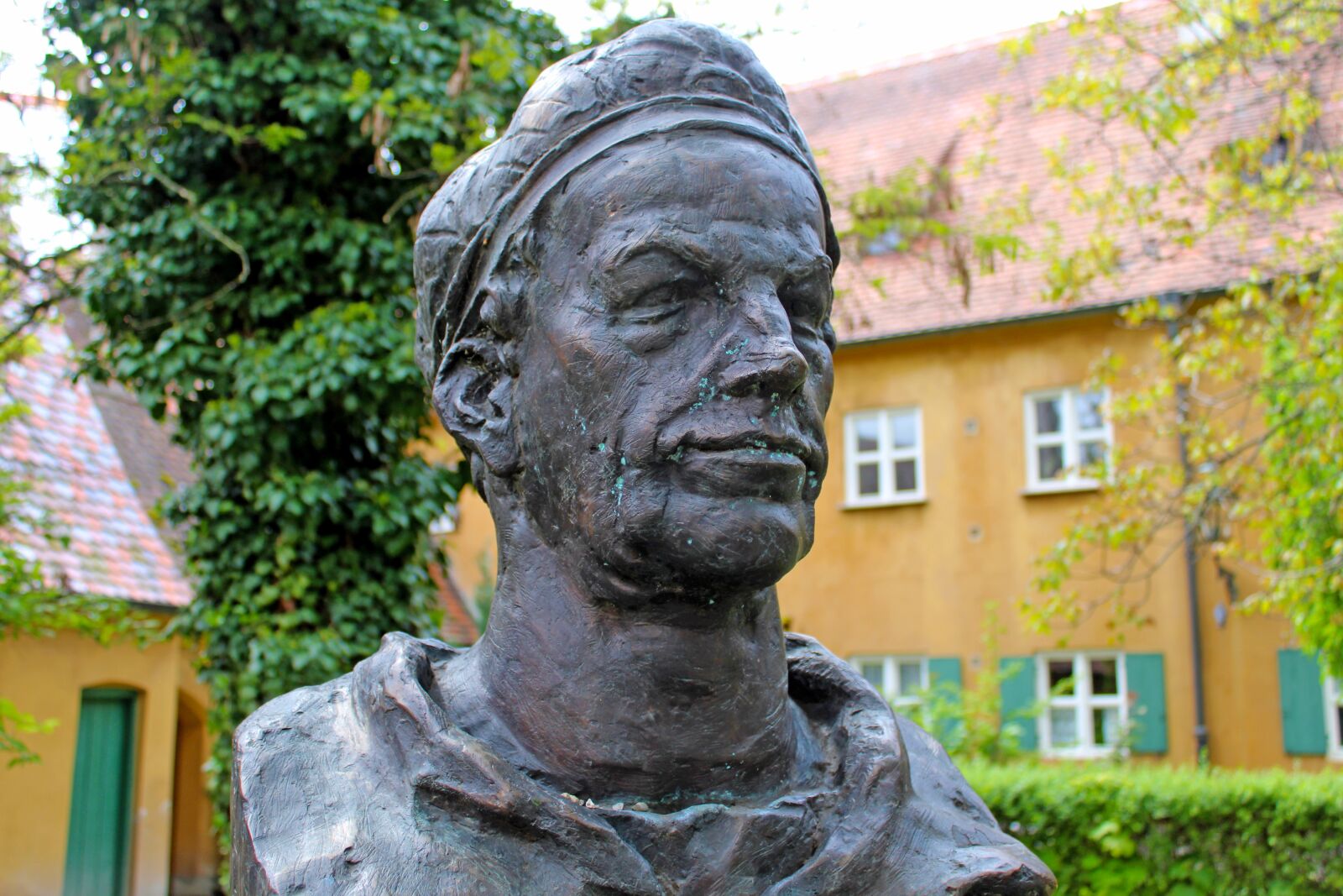 Canon EOS 1300D (EOS Rebel T6 / EOS Kiss X80) sample photo. Augsburg, fuggerei, fugger photography