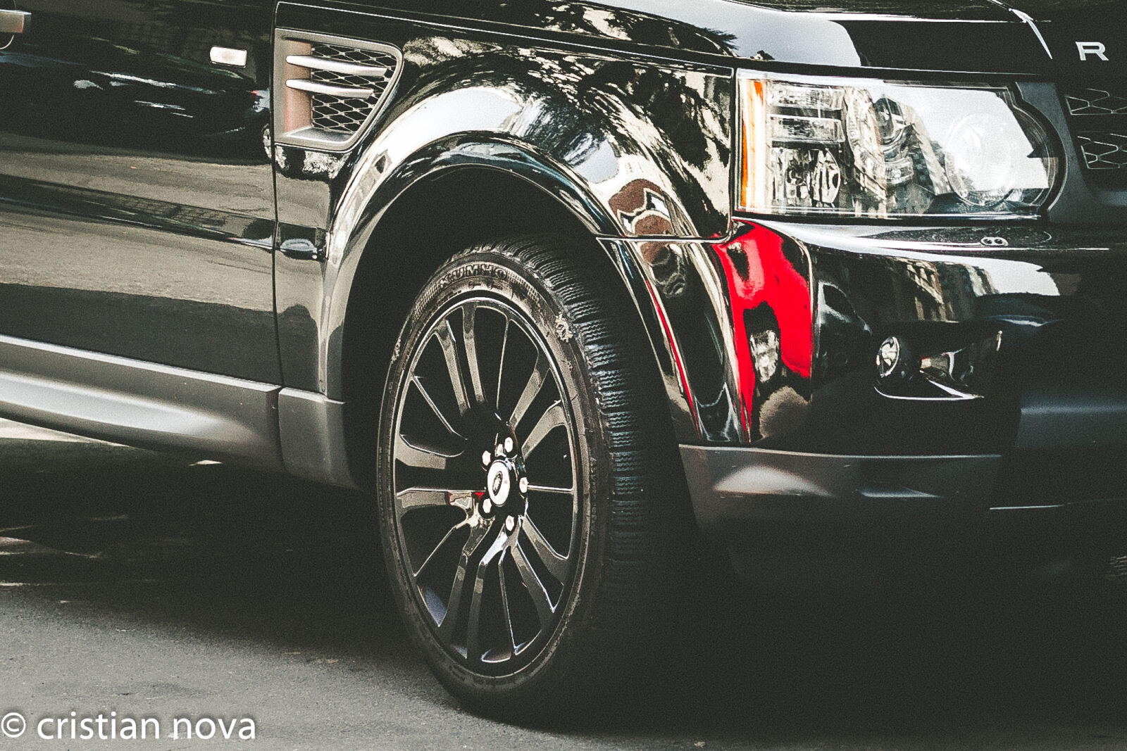 Canon EOS 7D + Canon EF 50mm F1.8 STM sample photo. 50mm, black, car, cars photography