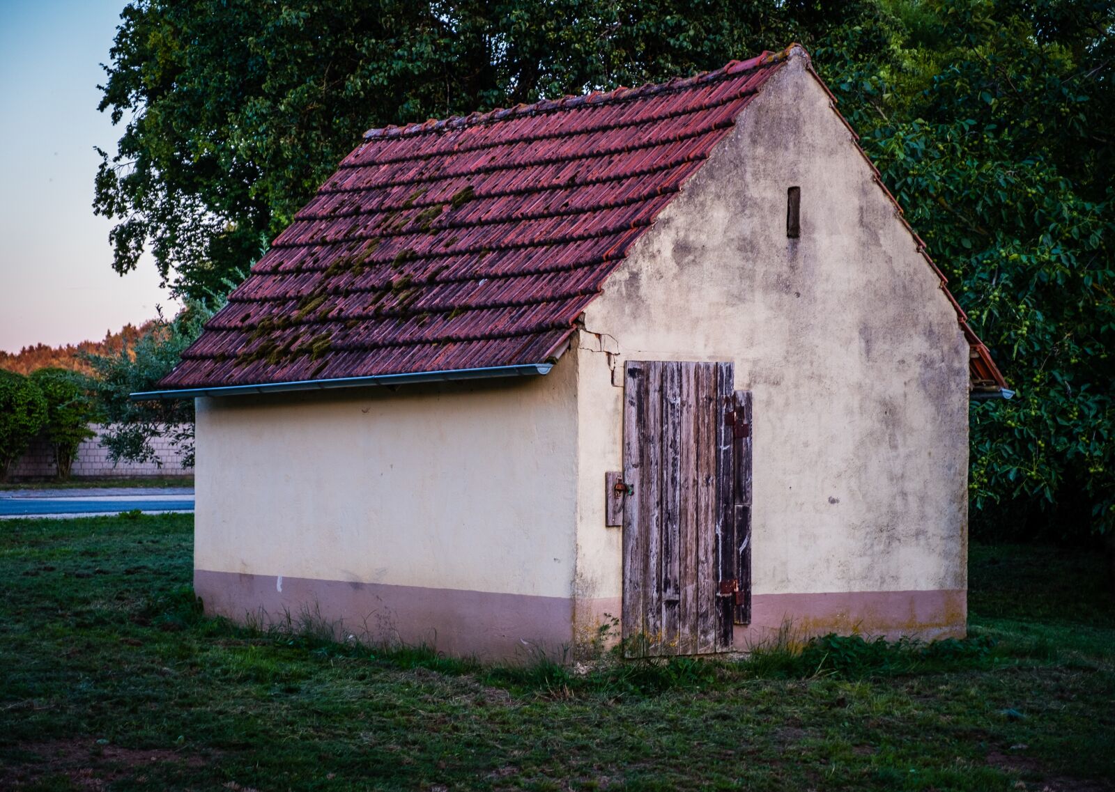 Fujifilm X-T2 sample photo. Hut, cottage, old photography