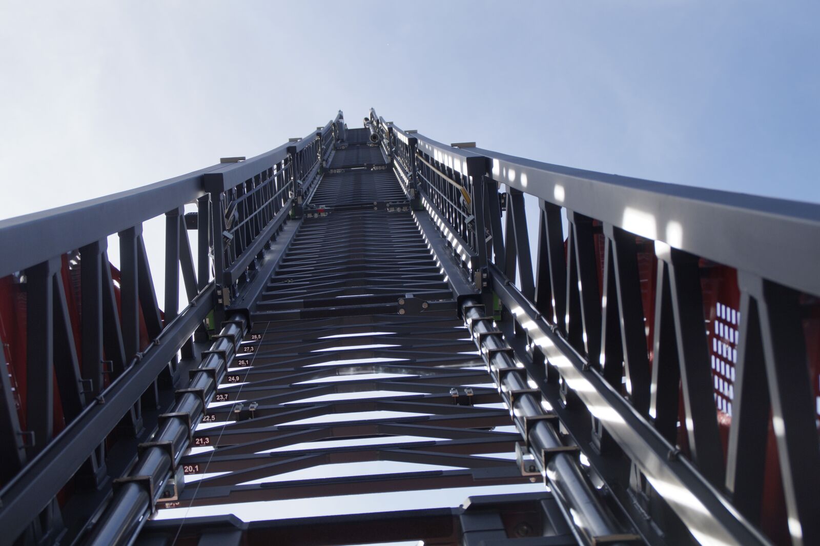Sony DT 18-200mm F3.5-6.3 sample photo. Turntable ladder, fire, grey photography