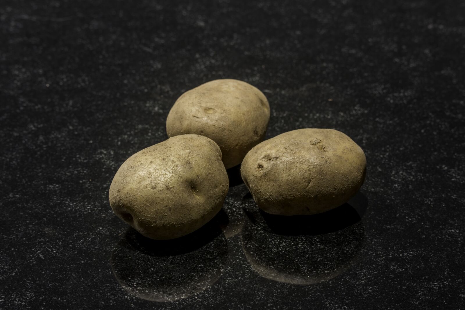 Nikon D810 sample photo. Potato, tuber, agriculture photography