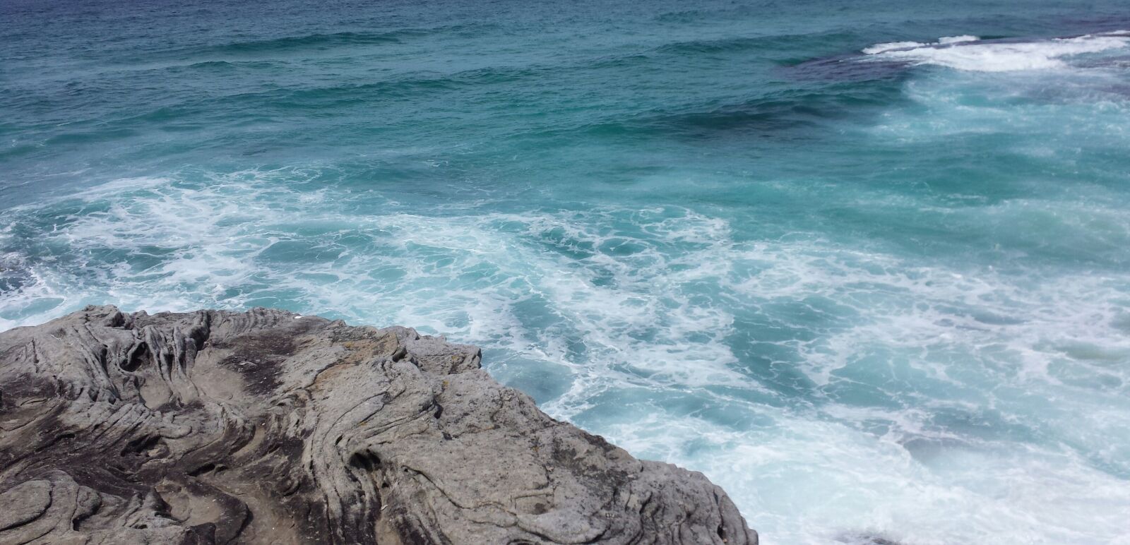 Samsung Galaxy S4 sample photo. Sea, ocean, cliff photography