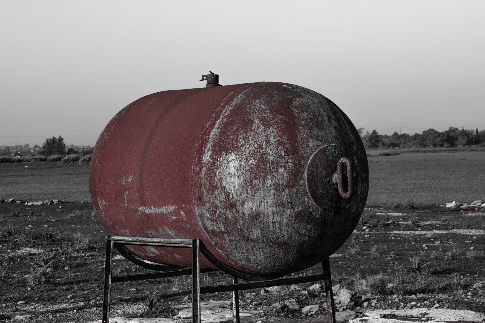 Nikon D3300 sample photo. Water tank, tank, rusty photography
