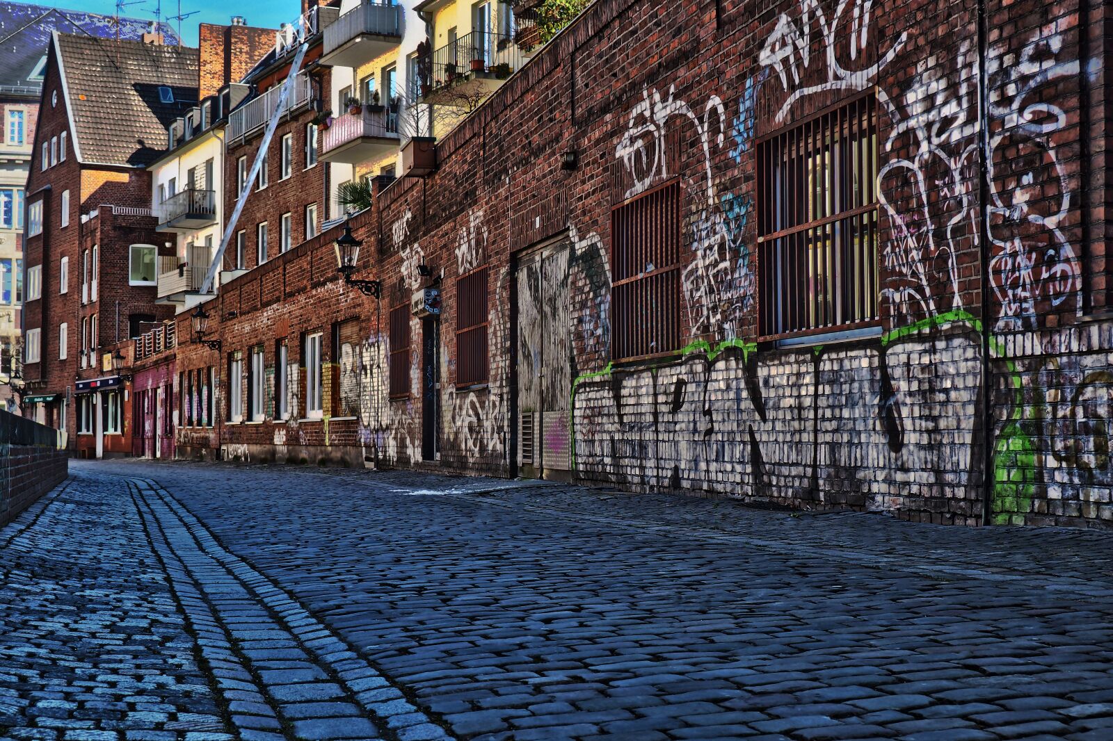 Olympus OM-D E-M10 sample photo. Architecture, city, travel photography