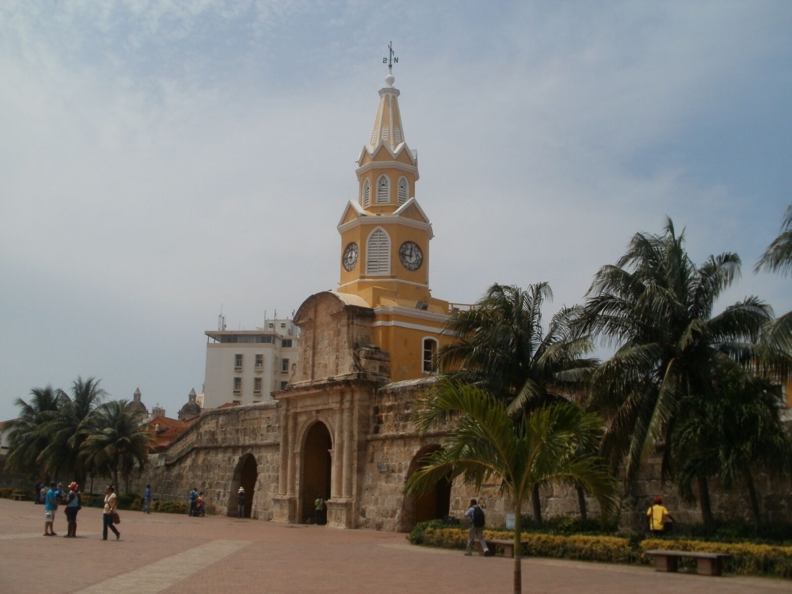 Olympus FE47,X43 sample photo. Cartagena, city, sea photography