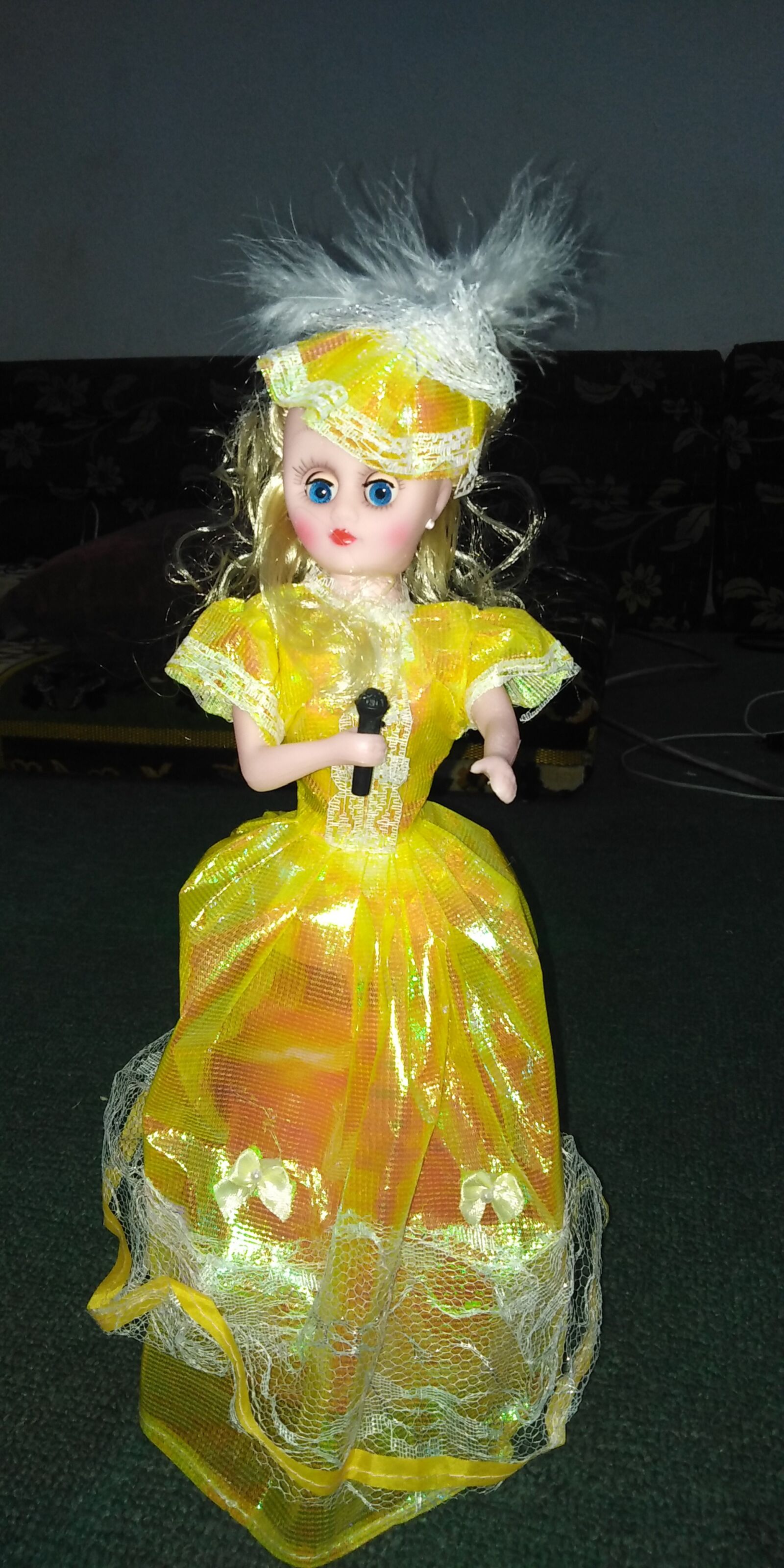 HUAWEI LDN-L21 sample photo. Dol, lady doll, singer photography