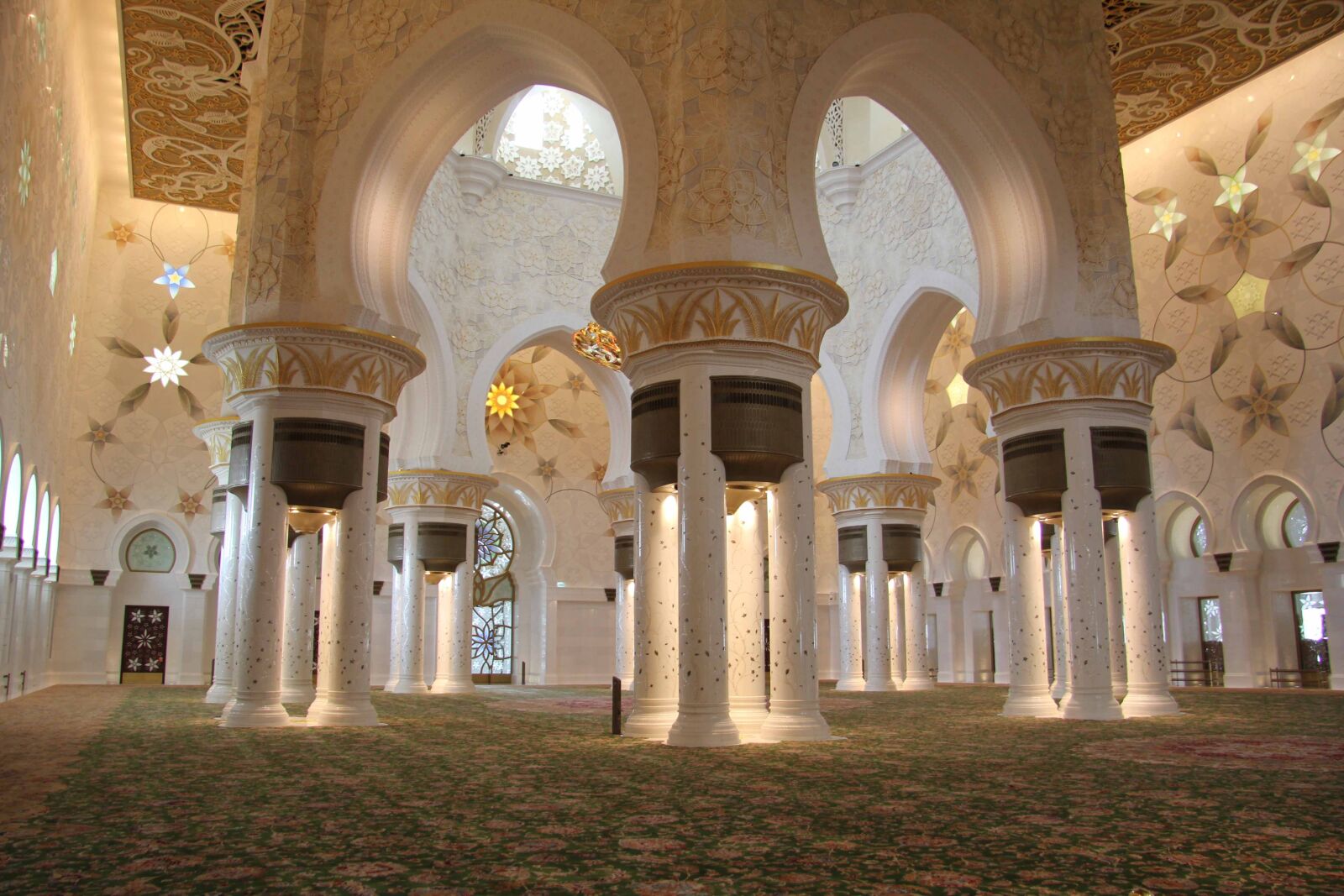 Canon EOS 550D (EOS Rebel T2i / EOS Kiss X4) sample photo. Architecture, travel, masjid photography