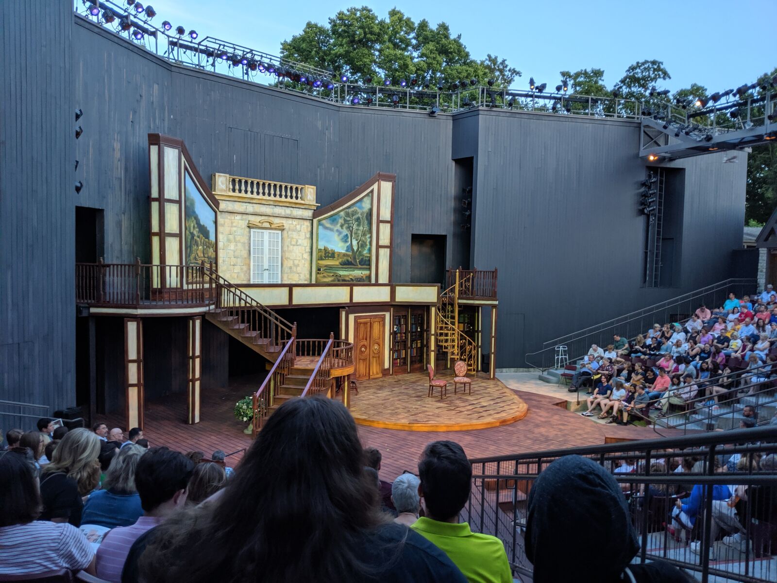 Google Pixel 2 sample photo. Theater, stage, set photography