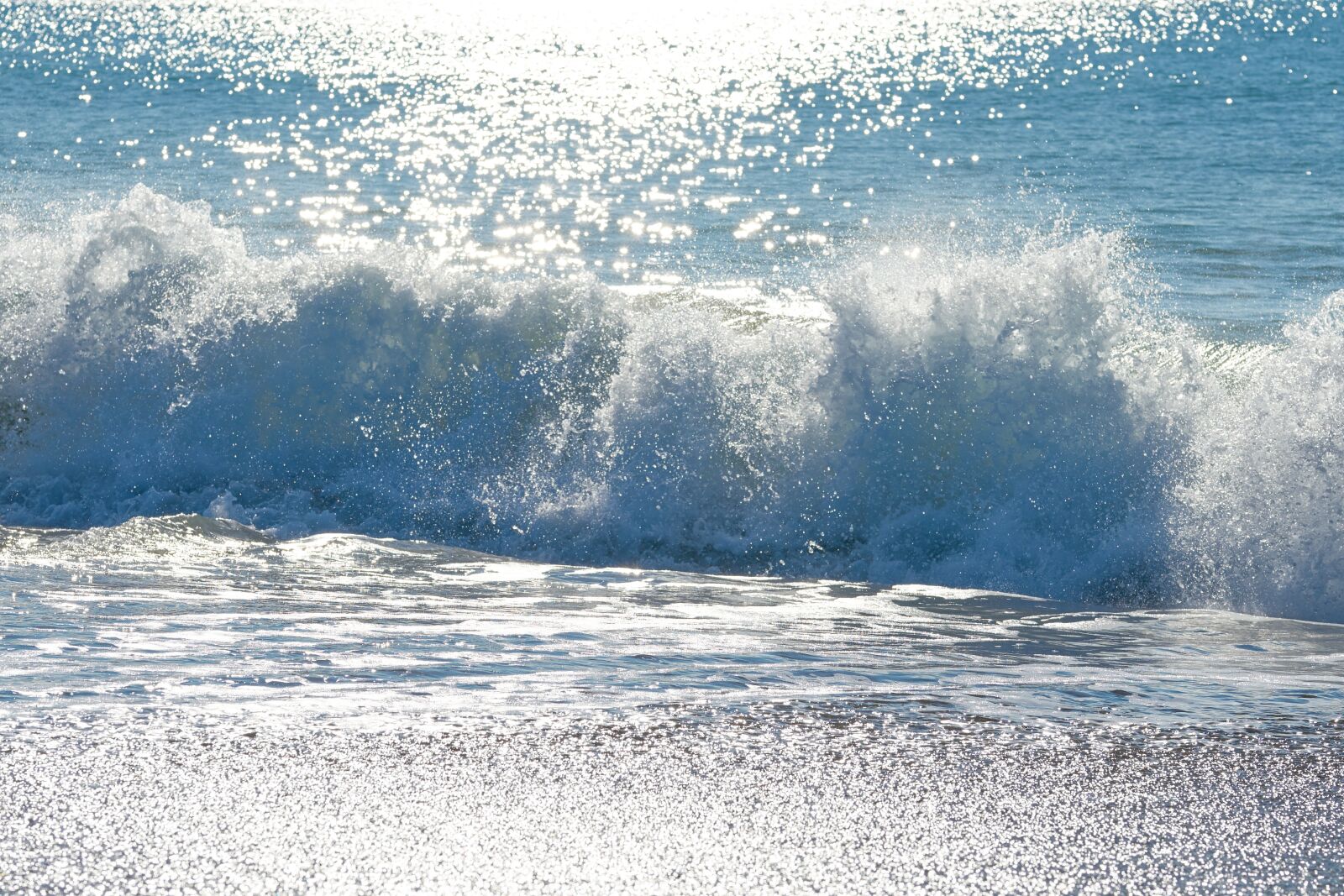 Sigma 85mm F1.4 DG HSM Art sample photo. Wave, water, marine photography