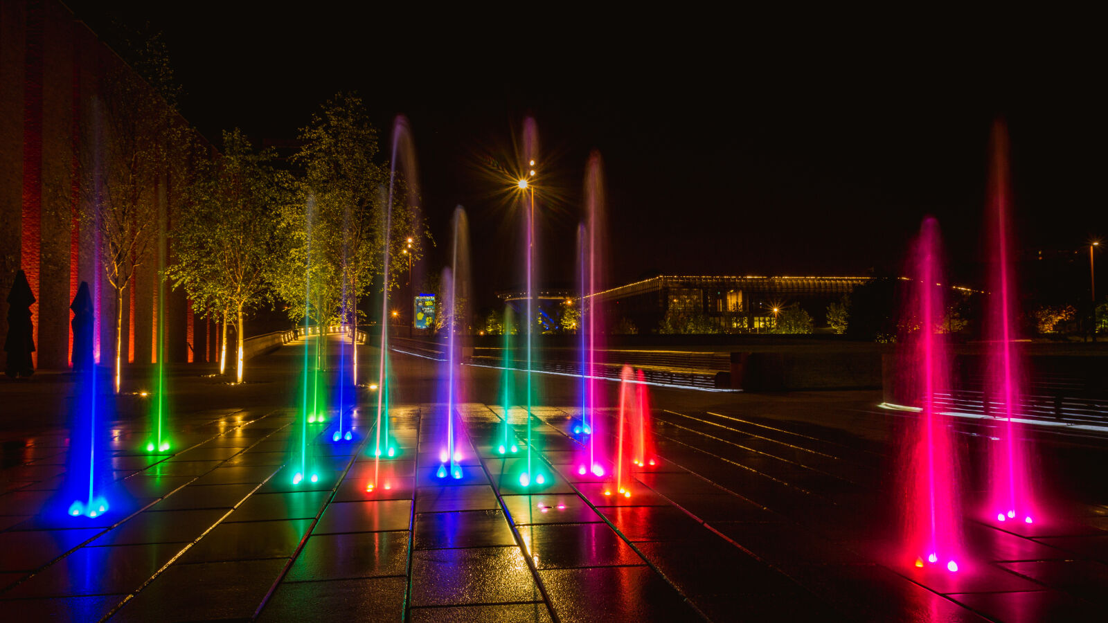 Canon EOS 600D (Rebel EOS T3i / EOS Kiss X5) sample photo. Fountain, katowice, night, silesia photography