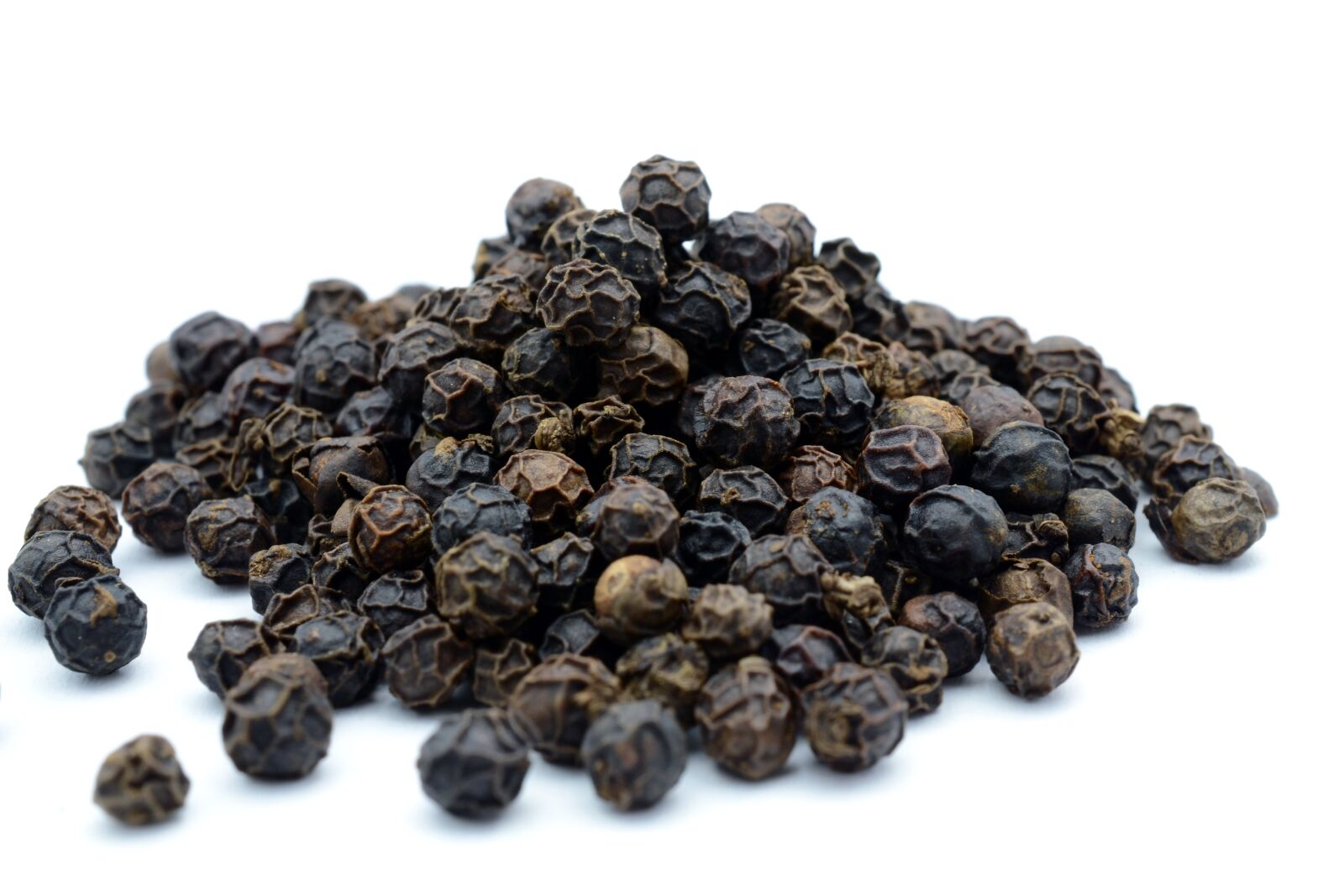 Nikon D3100 sample photo. Pepper, grains, sharp photography