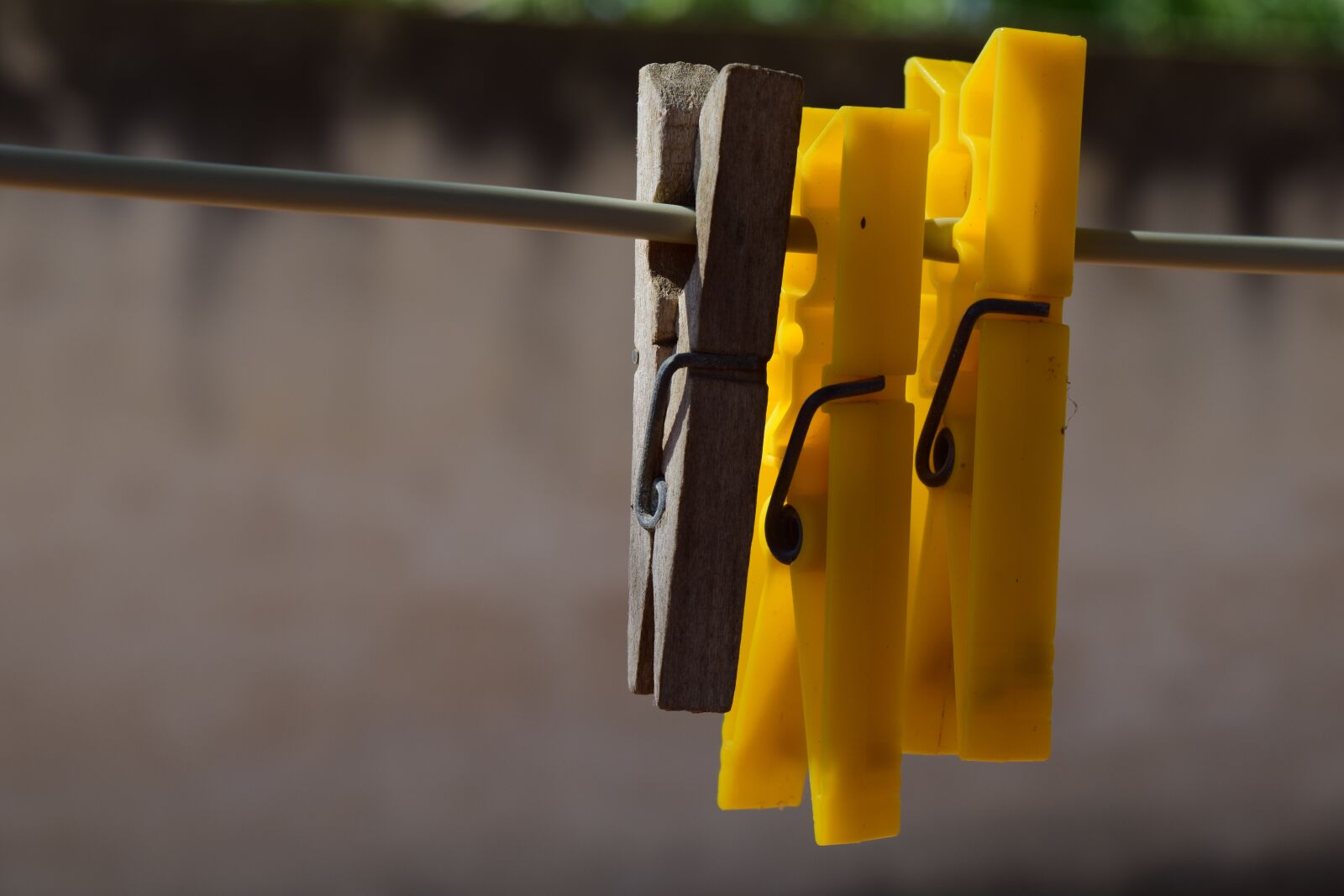 Nikon D3300 sample photo. Clothes line, clothespins, close photography