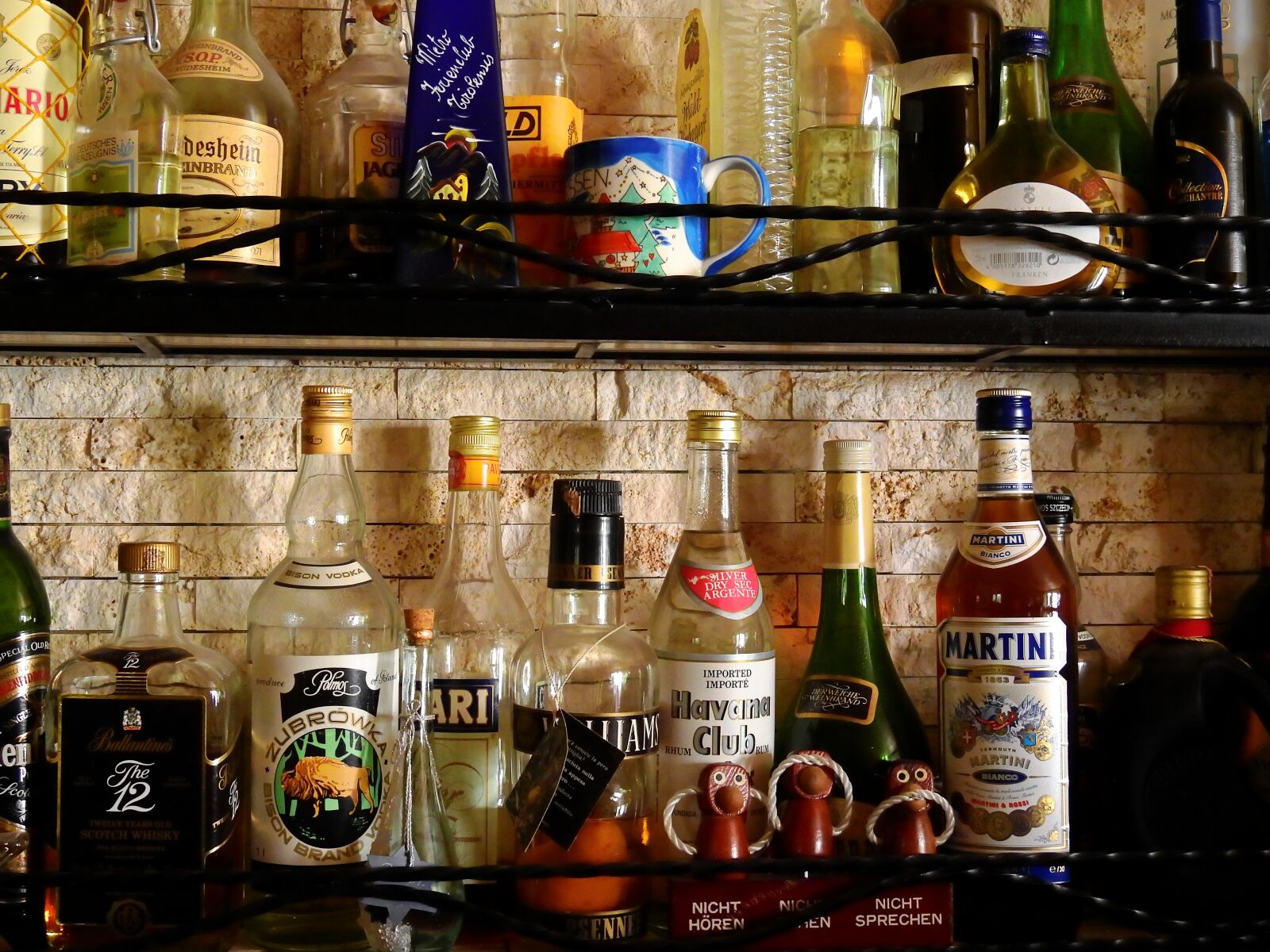 Nikon Coolpix P900 sample photo. Alcohol, drink, beverages photography