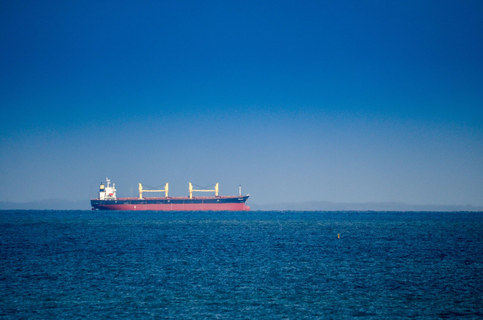 Nikon D5100 sample photo. Ship, tanker, oil photography