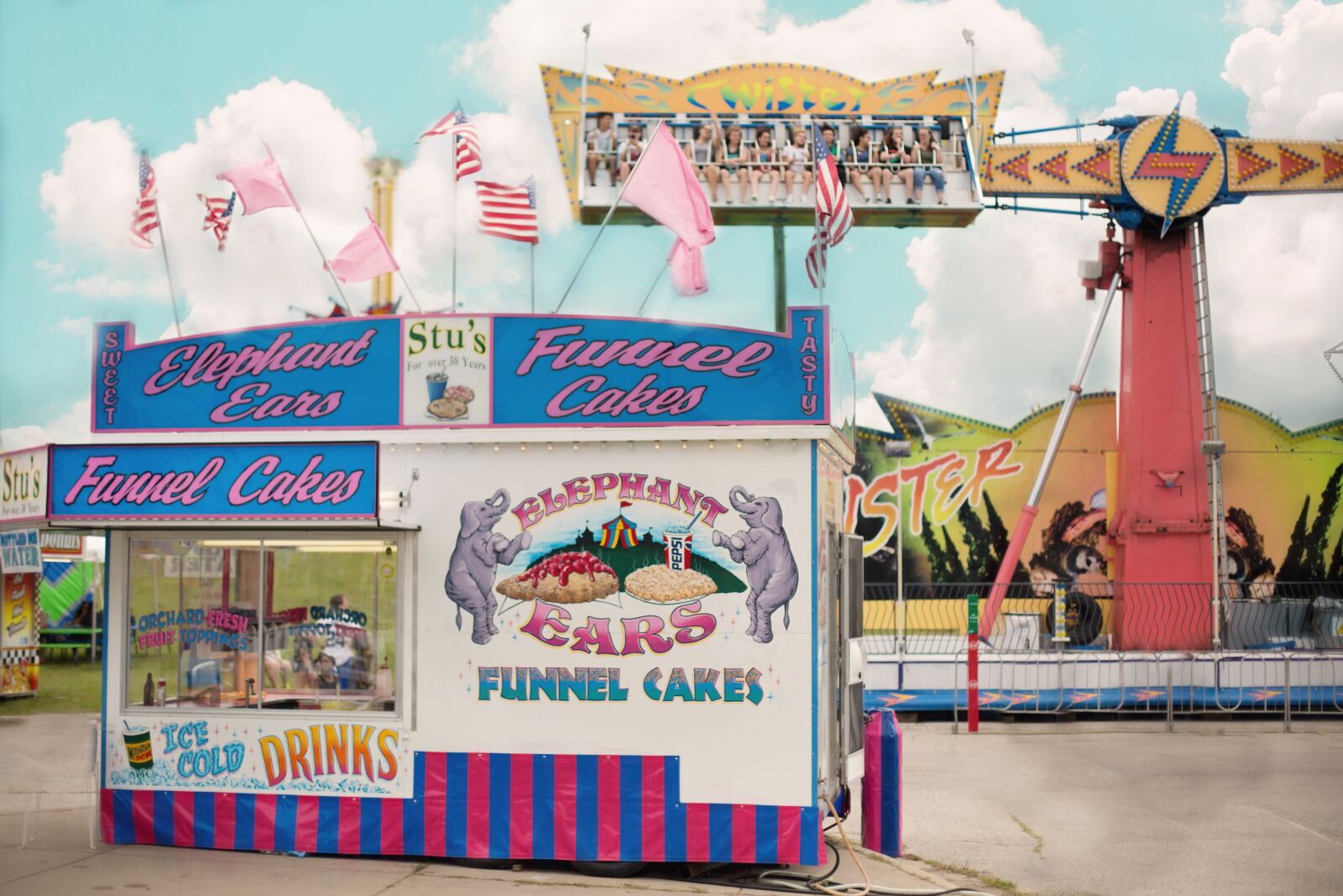 Canon EF 50mm F1.4 USM sample photo. Carnival, summer, concession stand photography