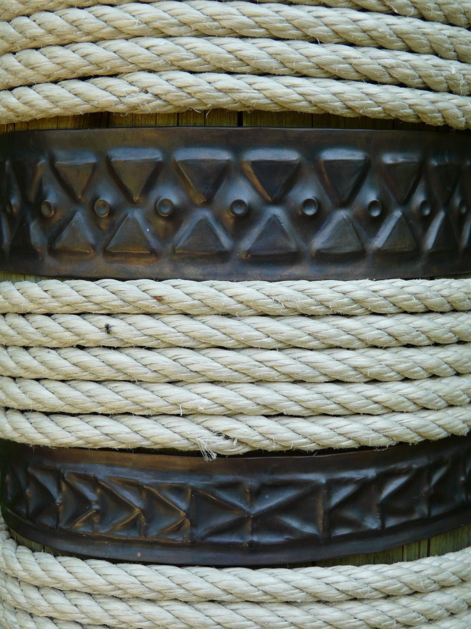 Panasonic DMC-FZ18 sample photo. Sign, rope, africa photography
