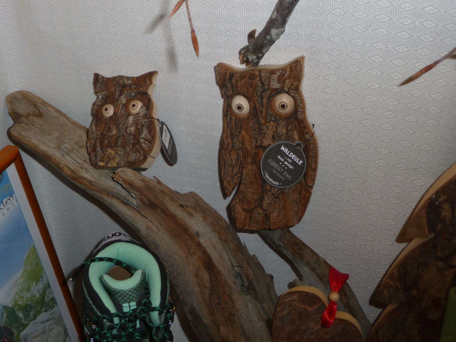 Panasonic Lumix DMC-TZ5 sample photo. Owls, wood, christmas photography