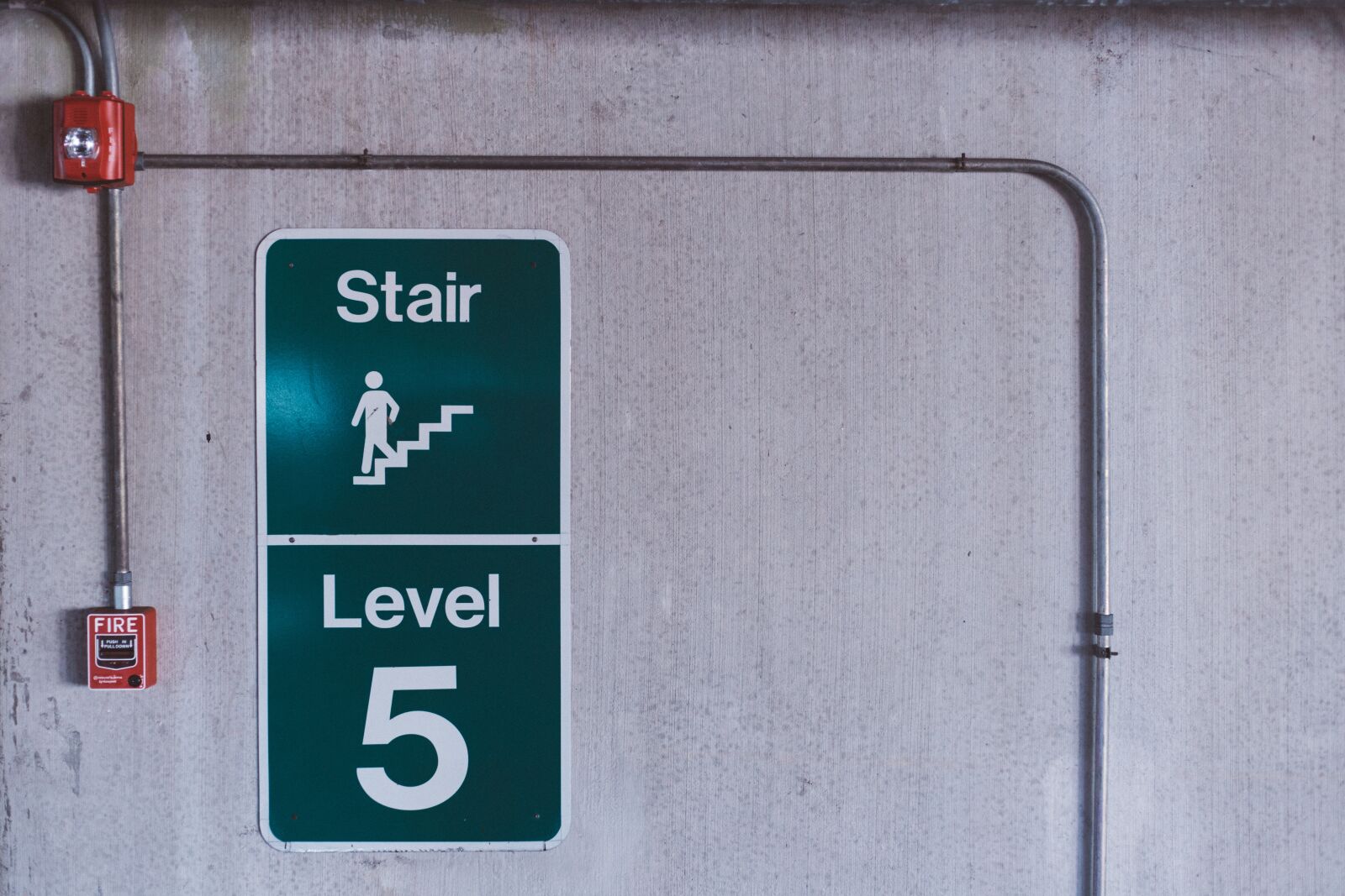 Canon EOS 6D + Canon EF 50mm F1.8 STM sample photo. Building, wall, sign photography